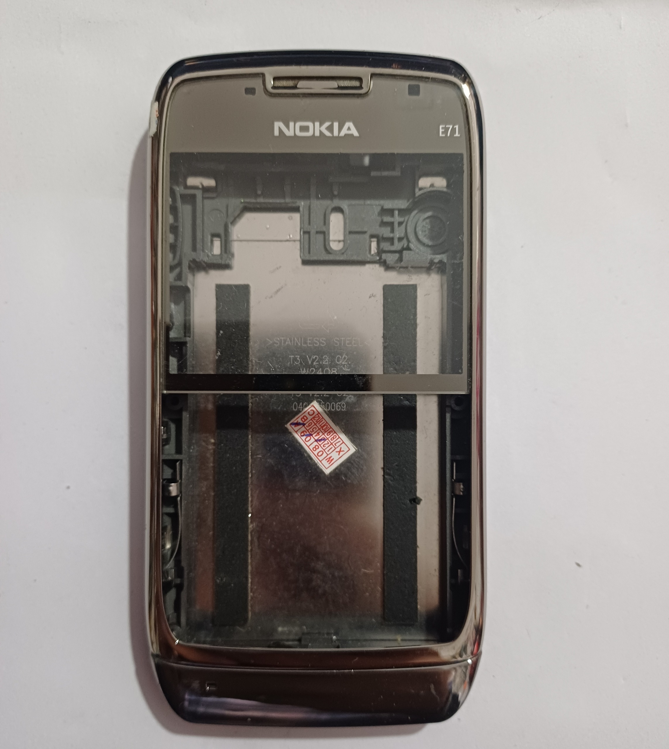 قاب تمیز نوکیا E71 طبق توضیحات