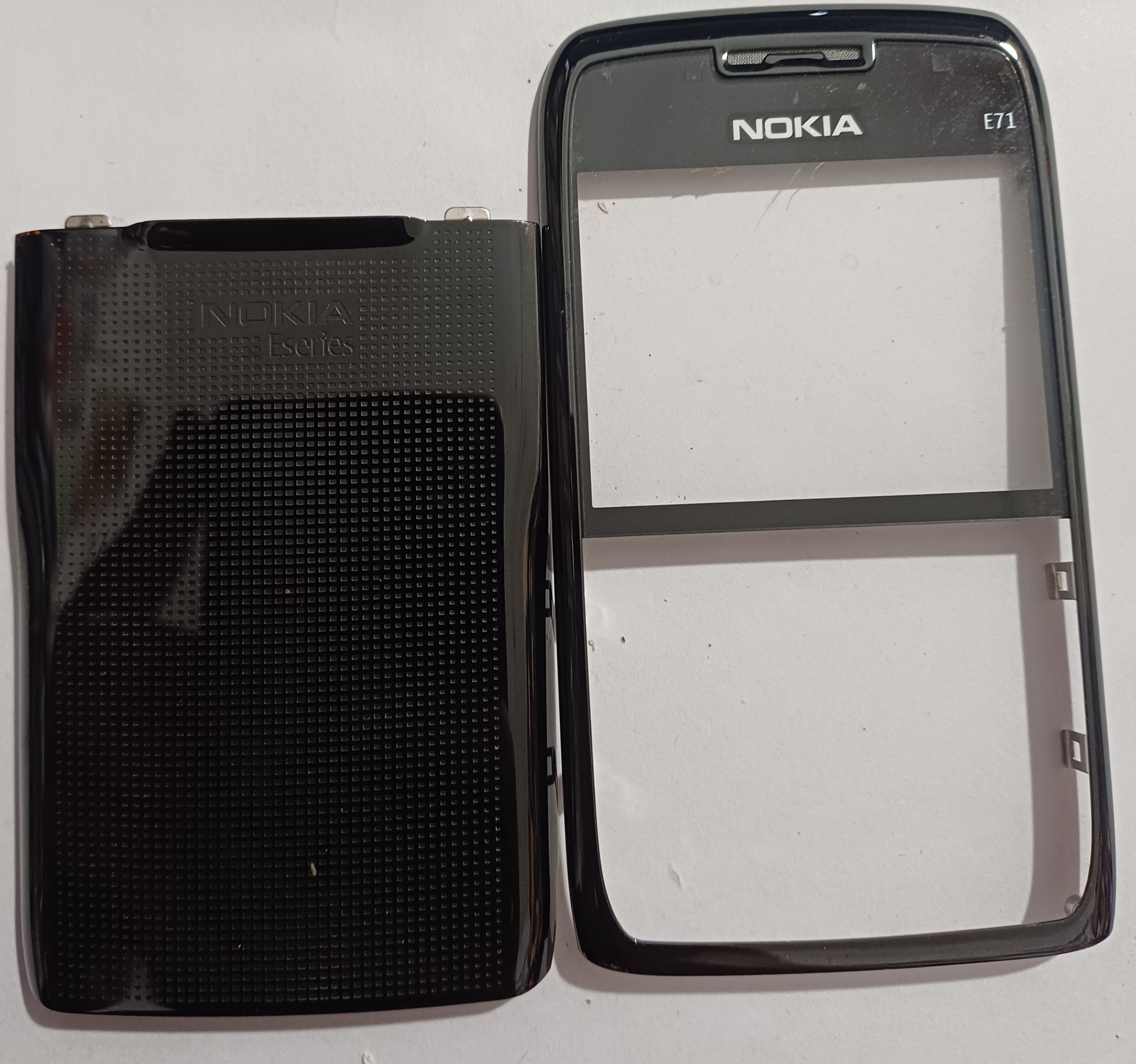 قاب جلو و درب پشت نوکیا E71