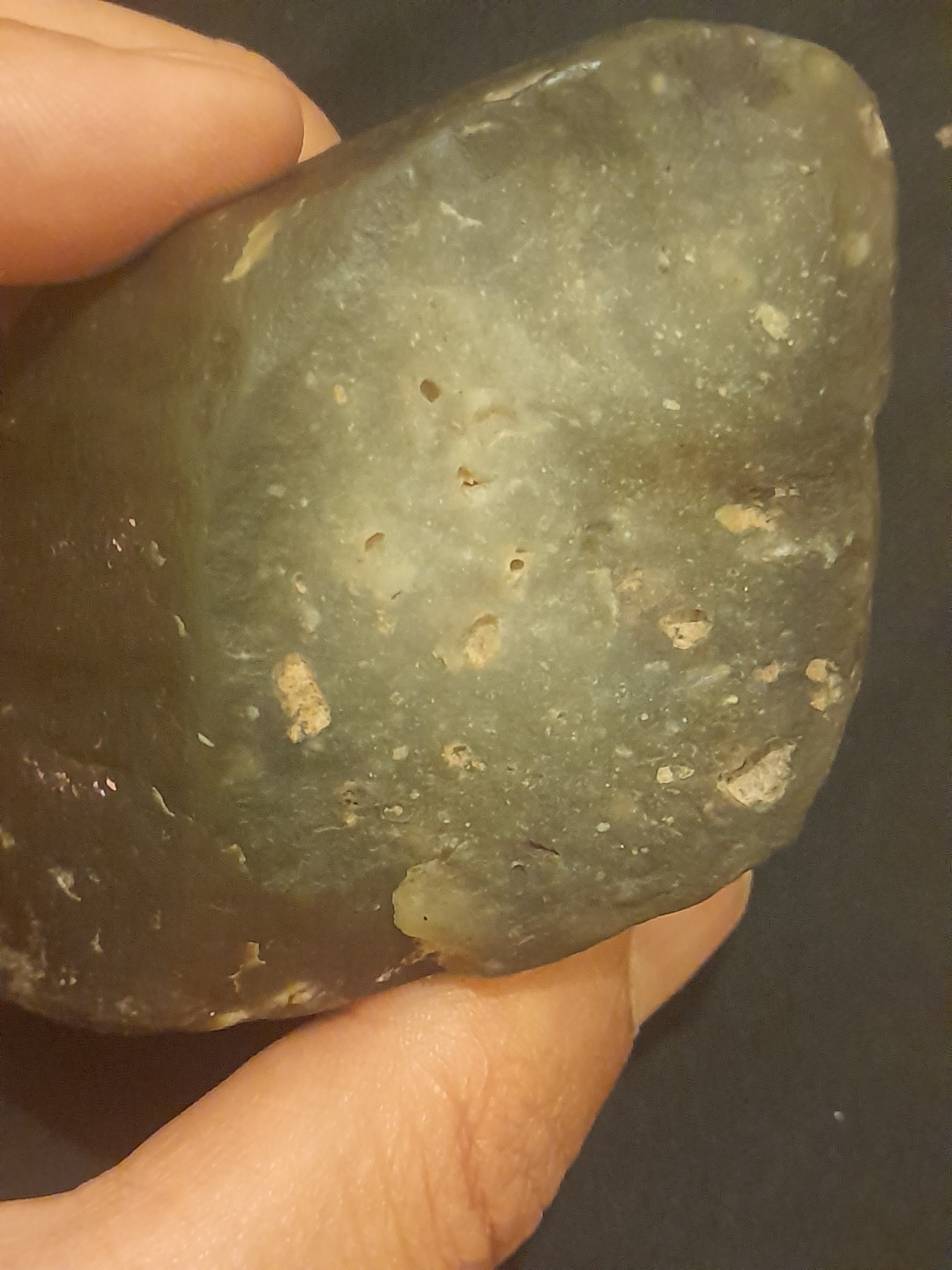 یشم سبز زمردی