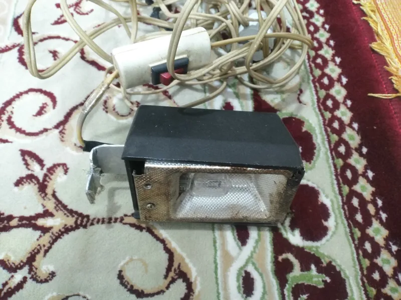 پروژکتور قوی برقی سیم دار