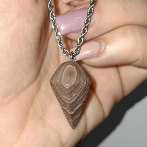 گردن اویزجاسپر چوبی