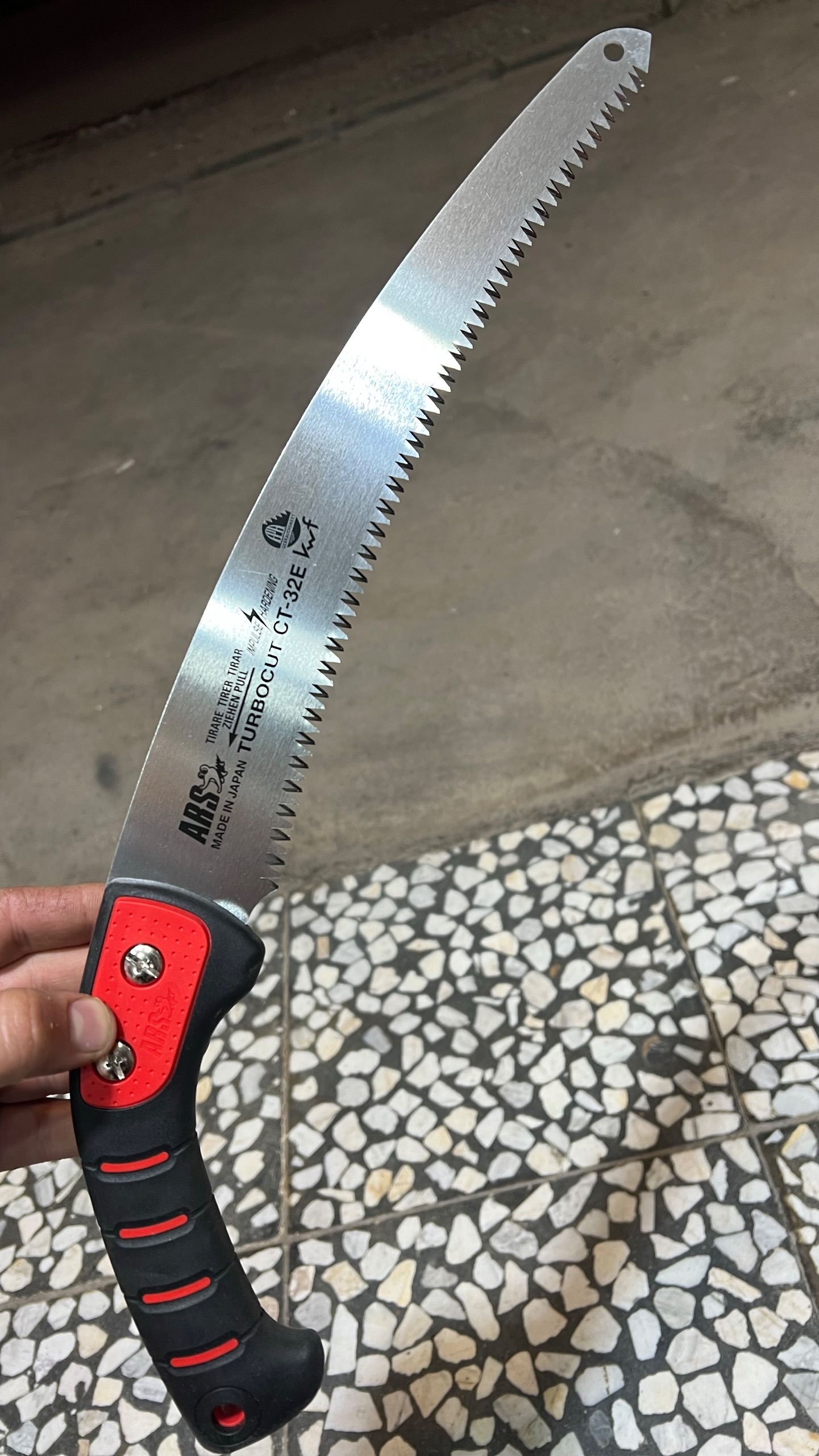 اره باغبونی تربر برند آرس ژاپن CT-32EN غلاف مقوایی