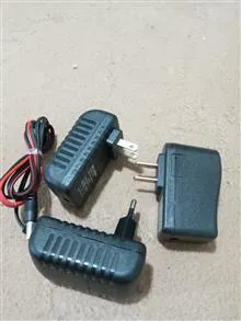 آداپتور