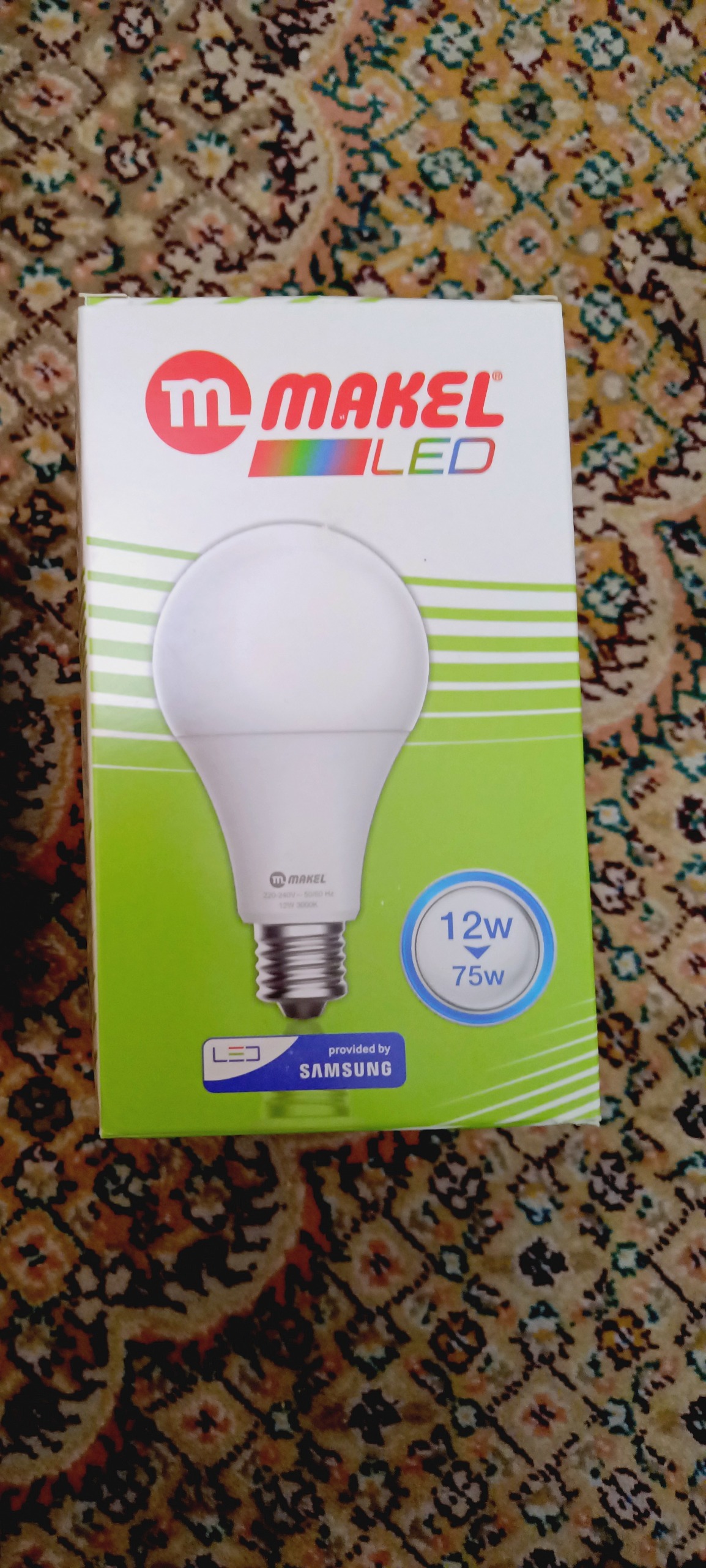 لامپ LED ماکل