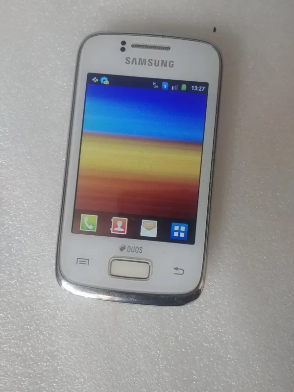 گوشی سامسونگ یانگ