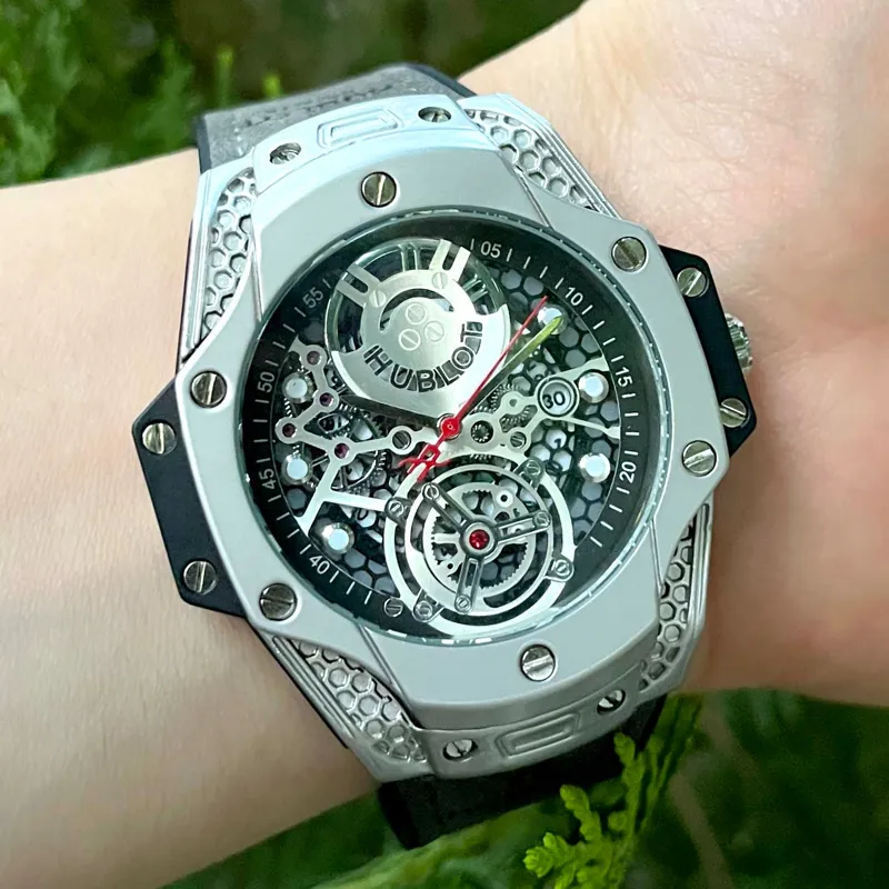 ساعت مچی اسپورت طرح کورنوگراف هوبلو Hublot