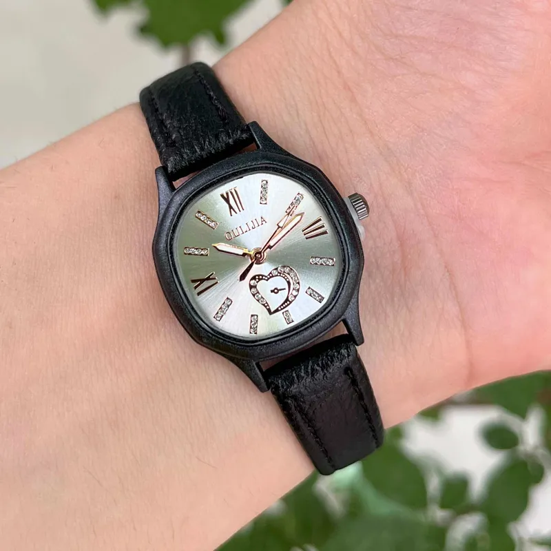 ساعت مچی دخترانه چرم الیجیا OLIJIA