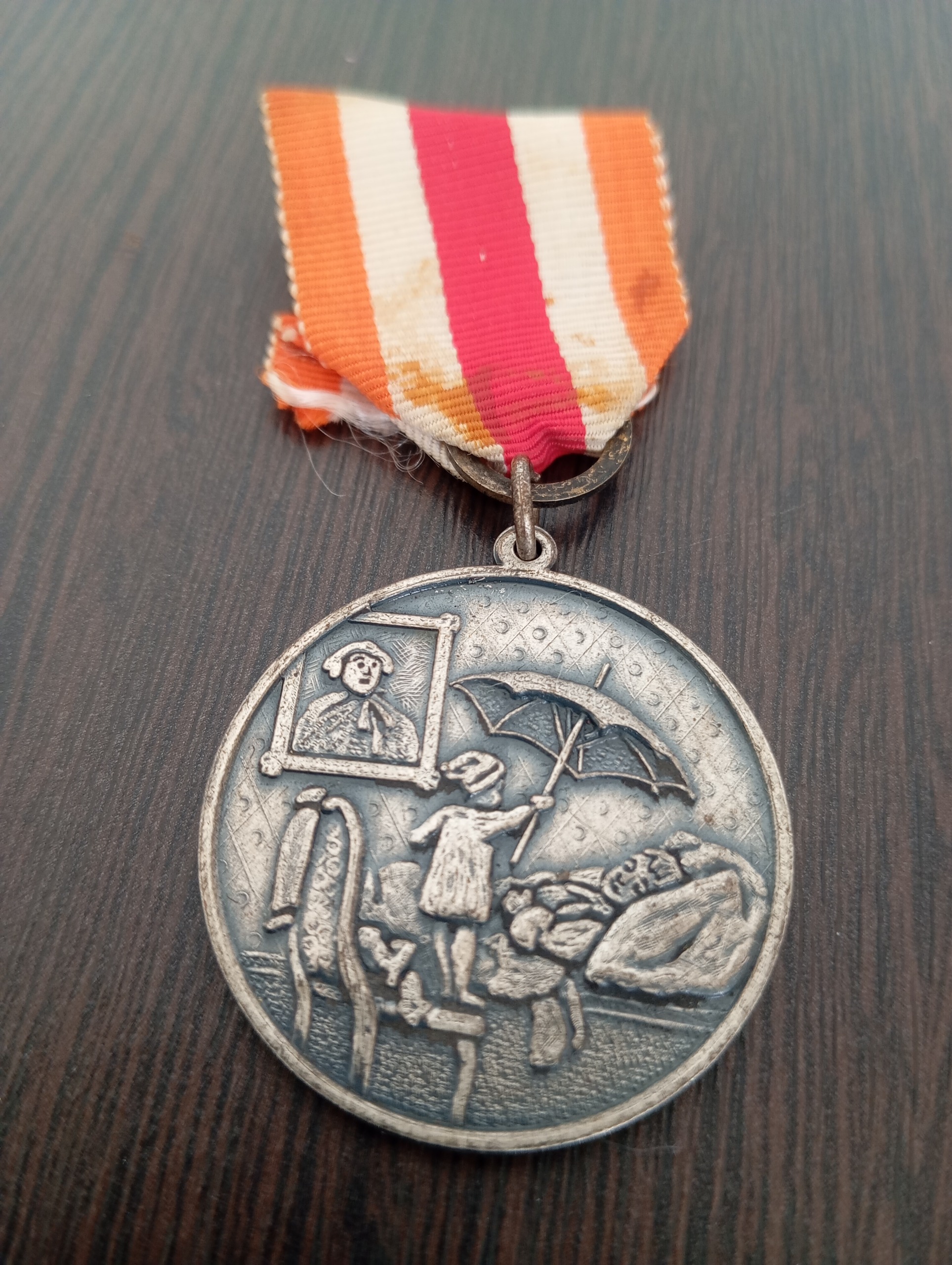 مدال یادبود طرح برجسته هلند 1918