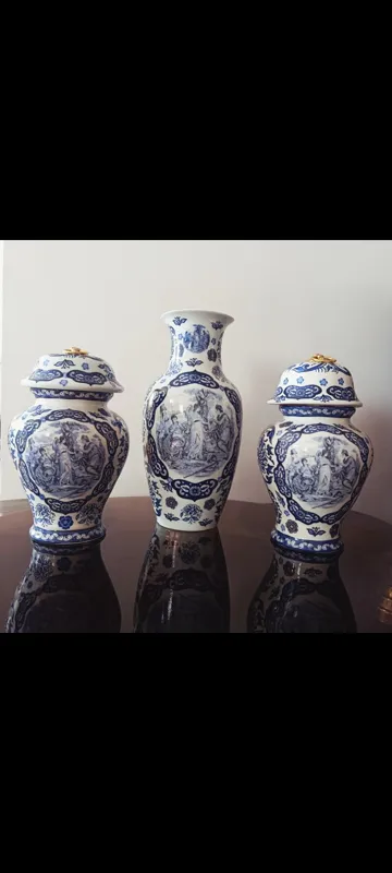 یک جفت کاپ و گلدان قلم ابی انگلستان قدمت 120سال