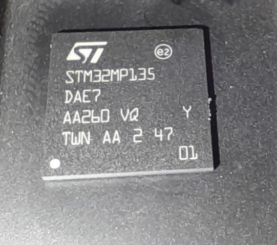 میکرو کنترلر STM32MP135DAE7