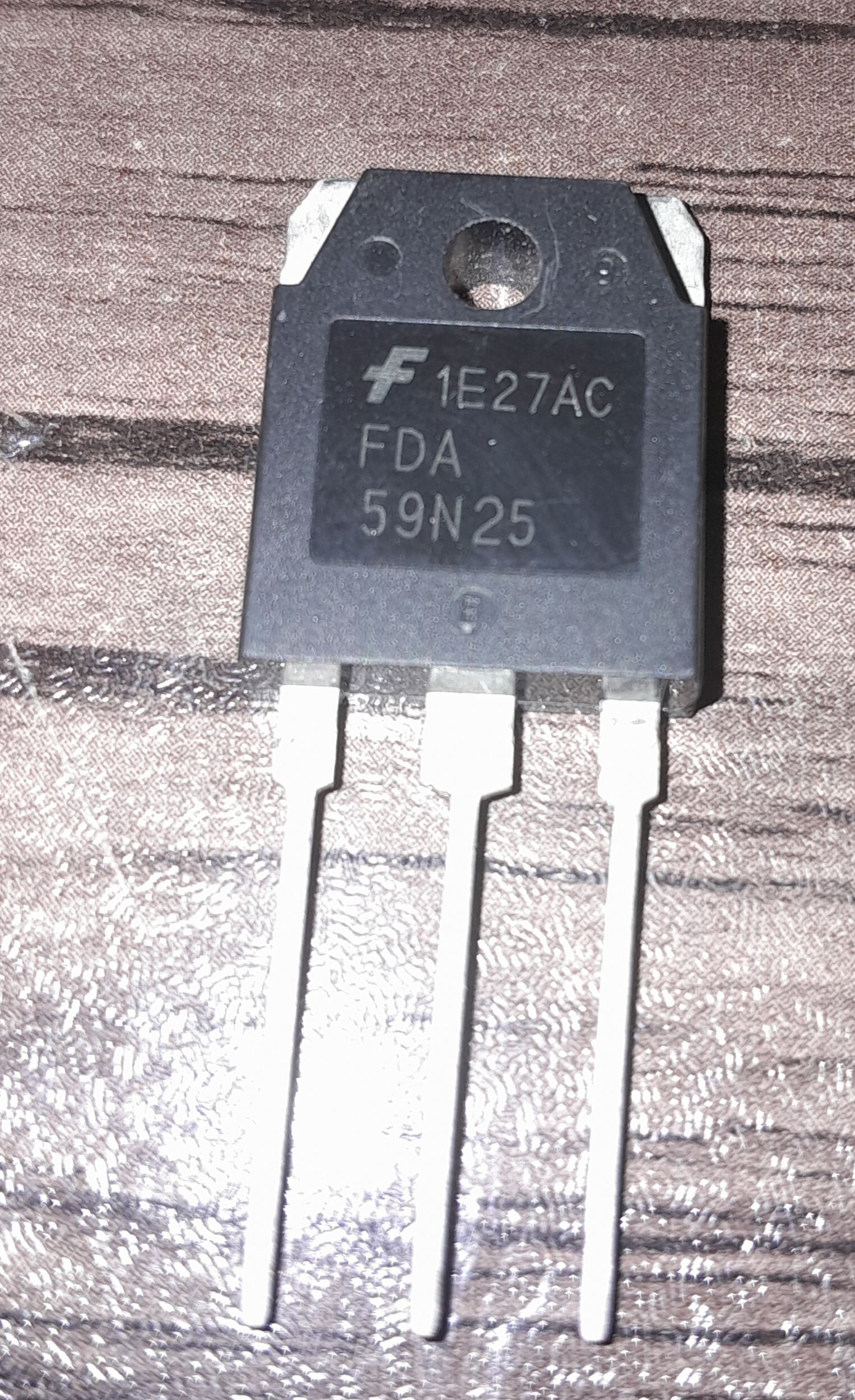 ترانزیستور ماسفت FDA59N25