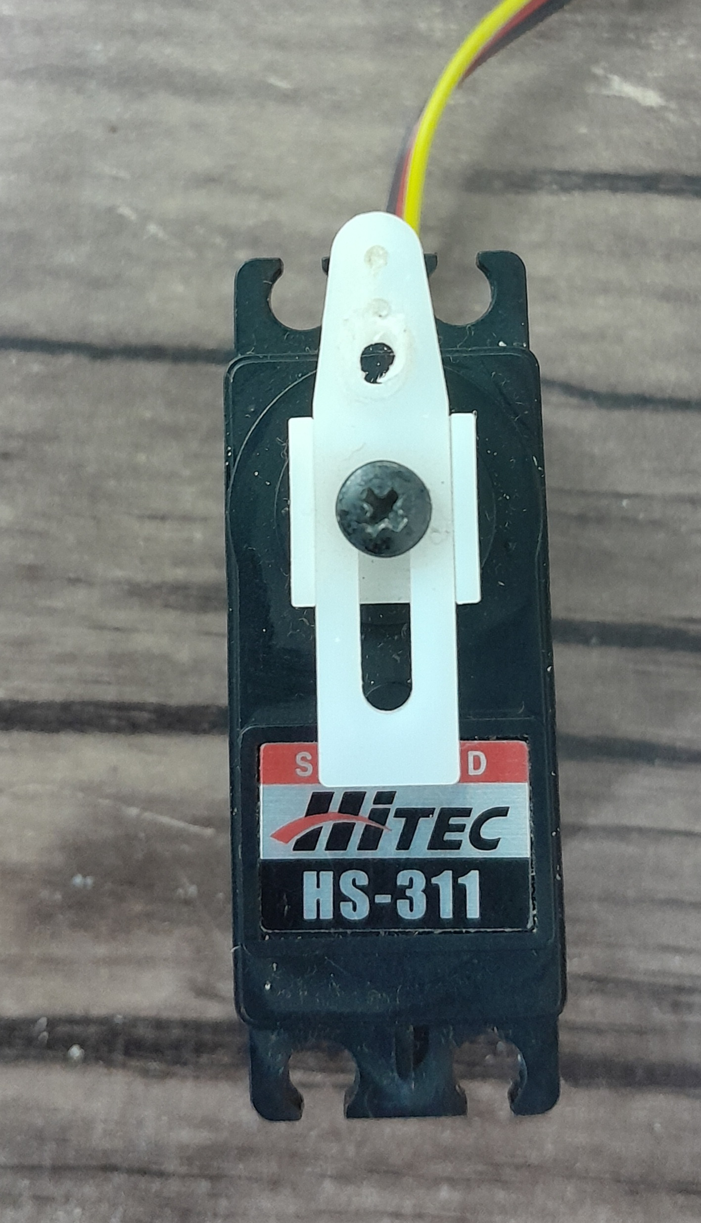 سروو موتور 180 درجه Hitec HS-311