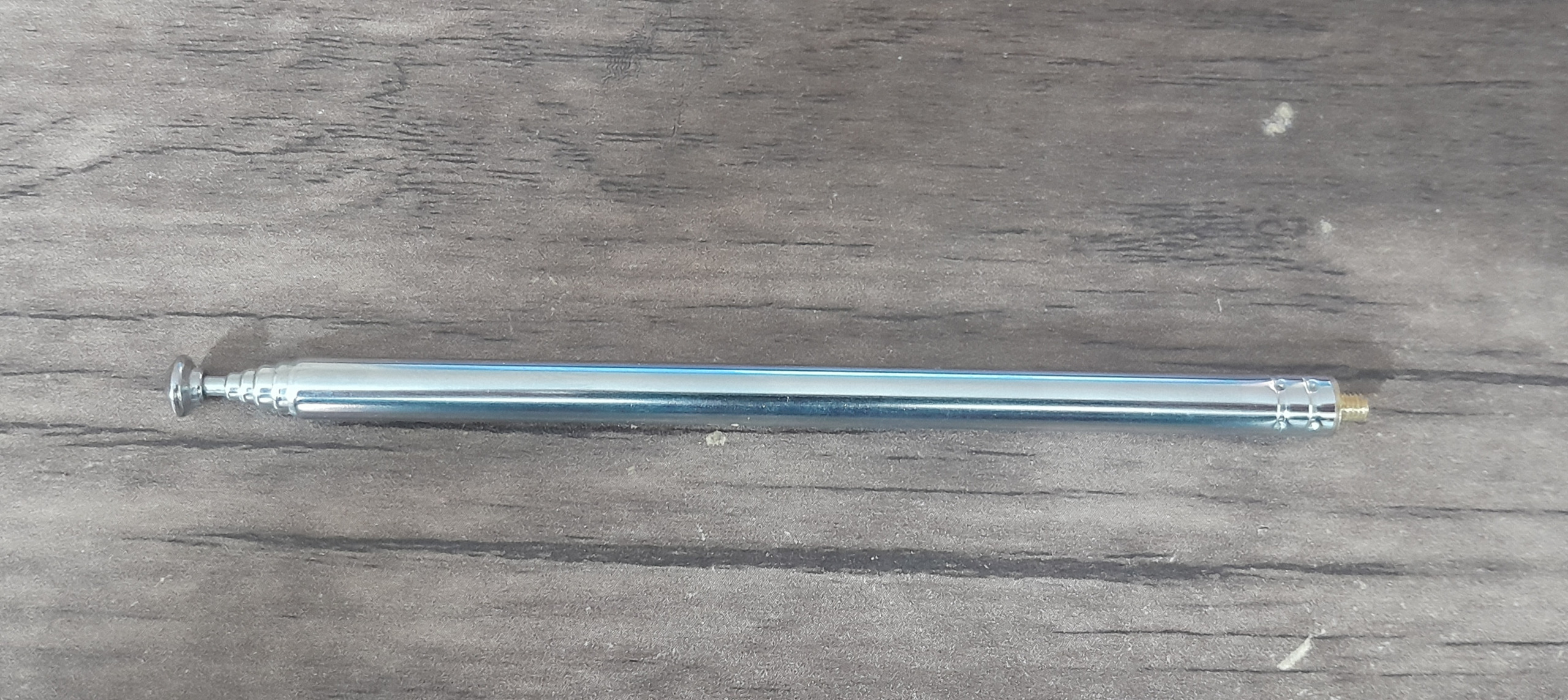 آنتن تلسکوپی 11 سانتی متر