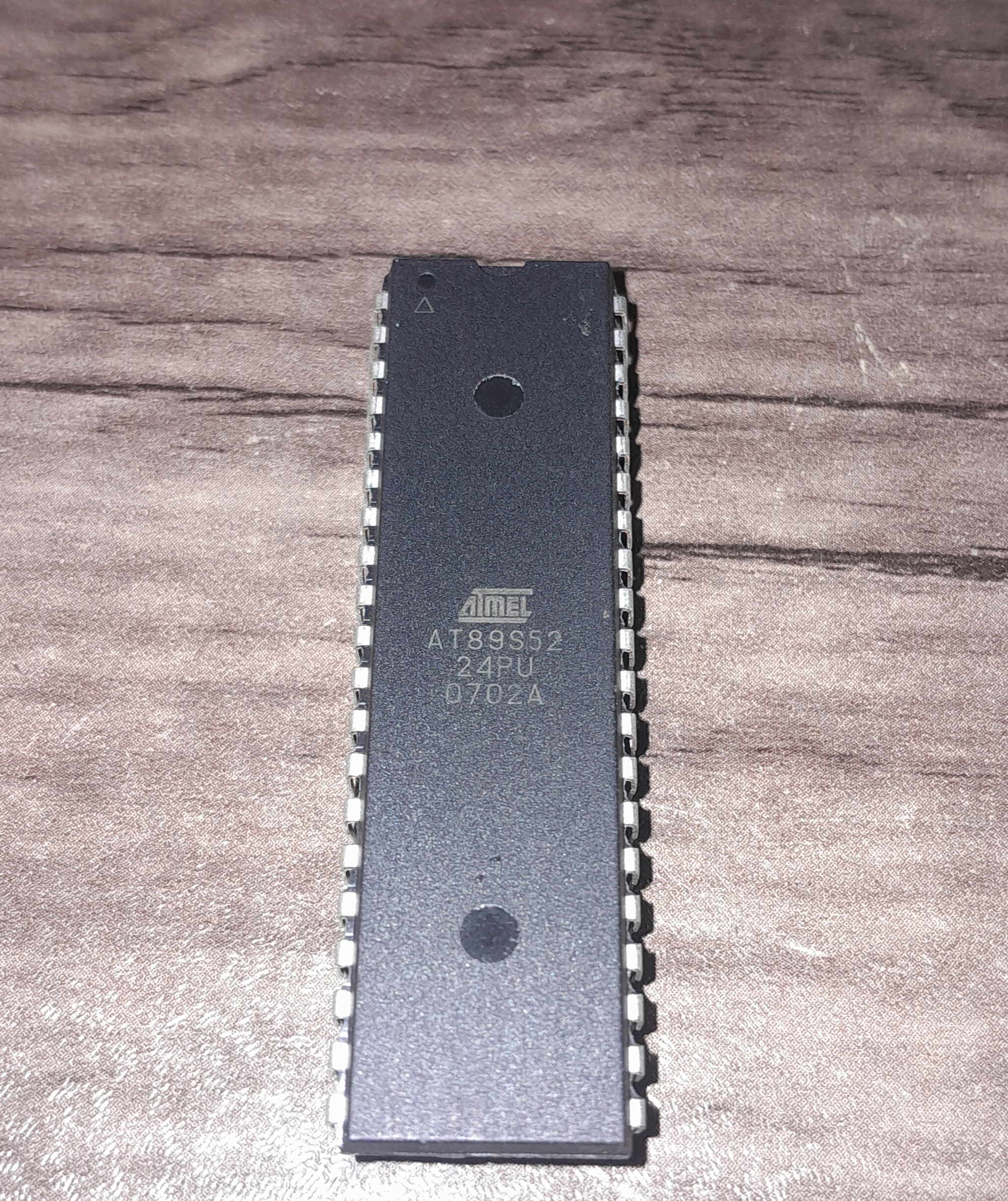 میکروکنترلر AT89S52 ریفر