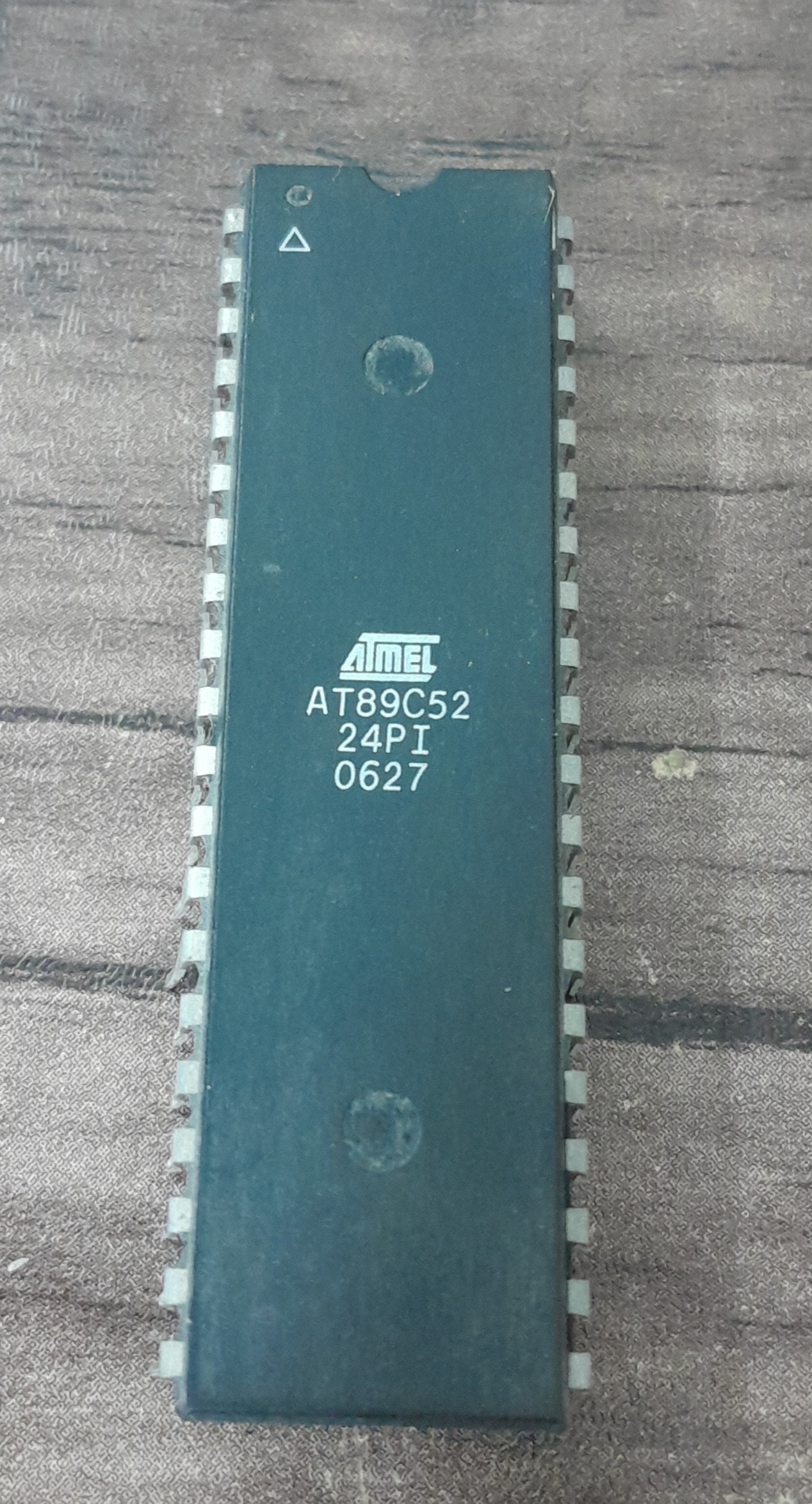 میکروکنترلر AT89C52 ریفر