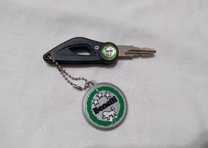 سوئیچ تاشو و جاکلیدی موتورسیکلت بنلی