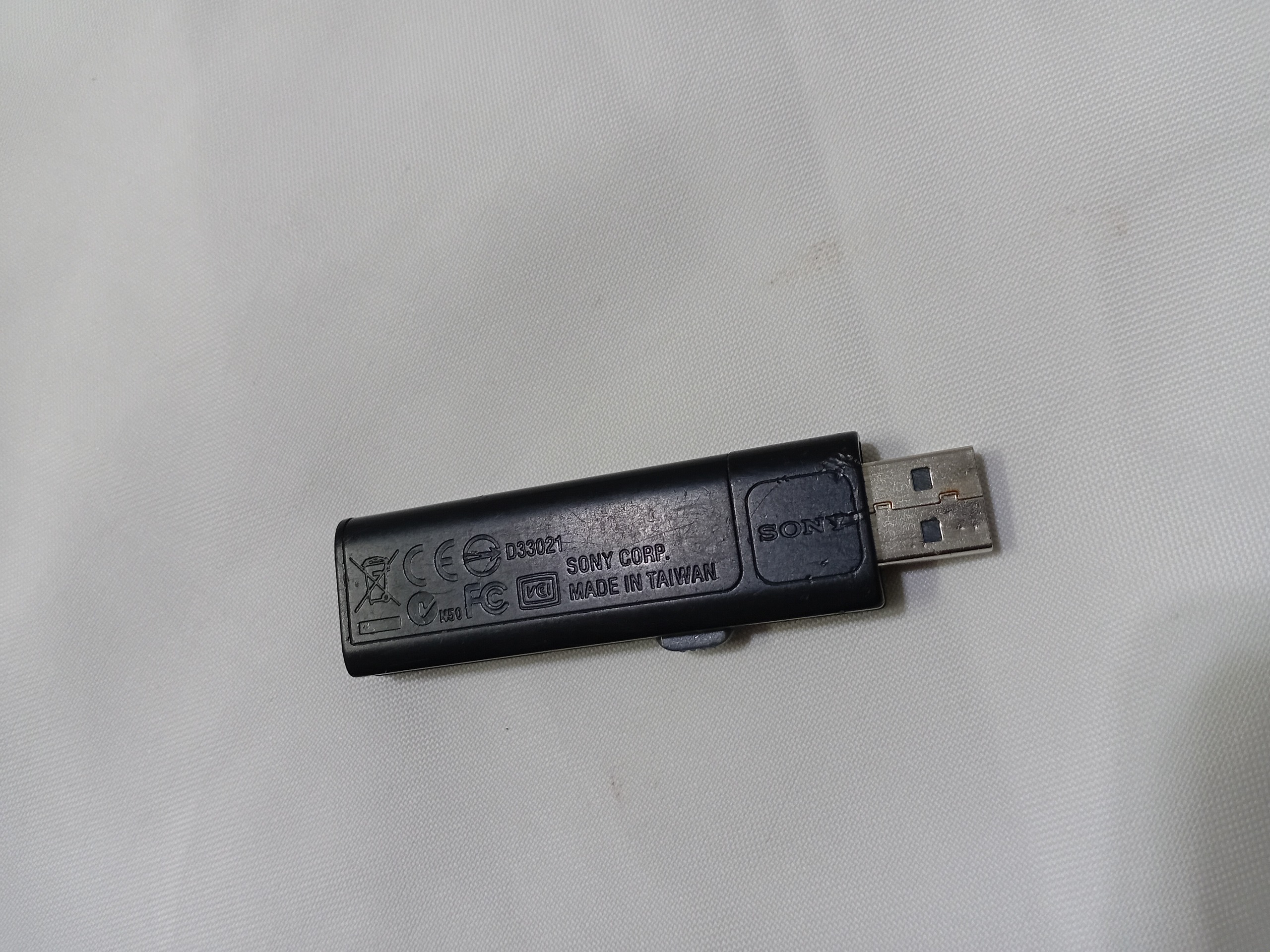 فلش مموری 4GB کشیویی قدیمی سالم