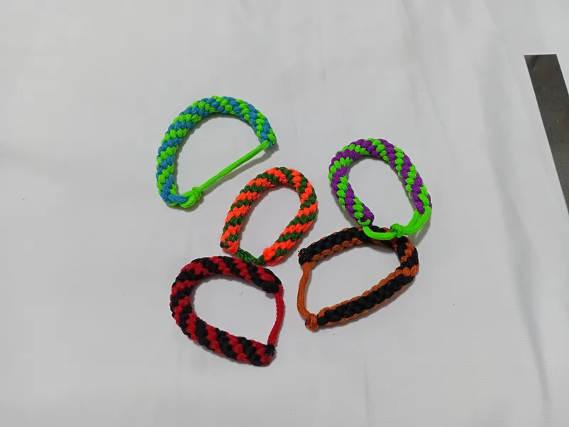 5 عدد دستبند زیبای بافتنی دستبافت