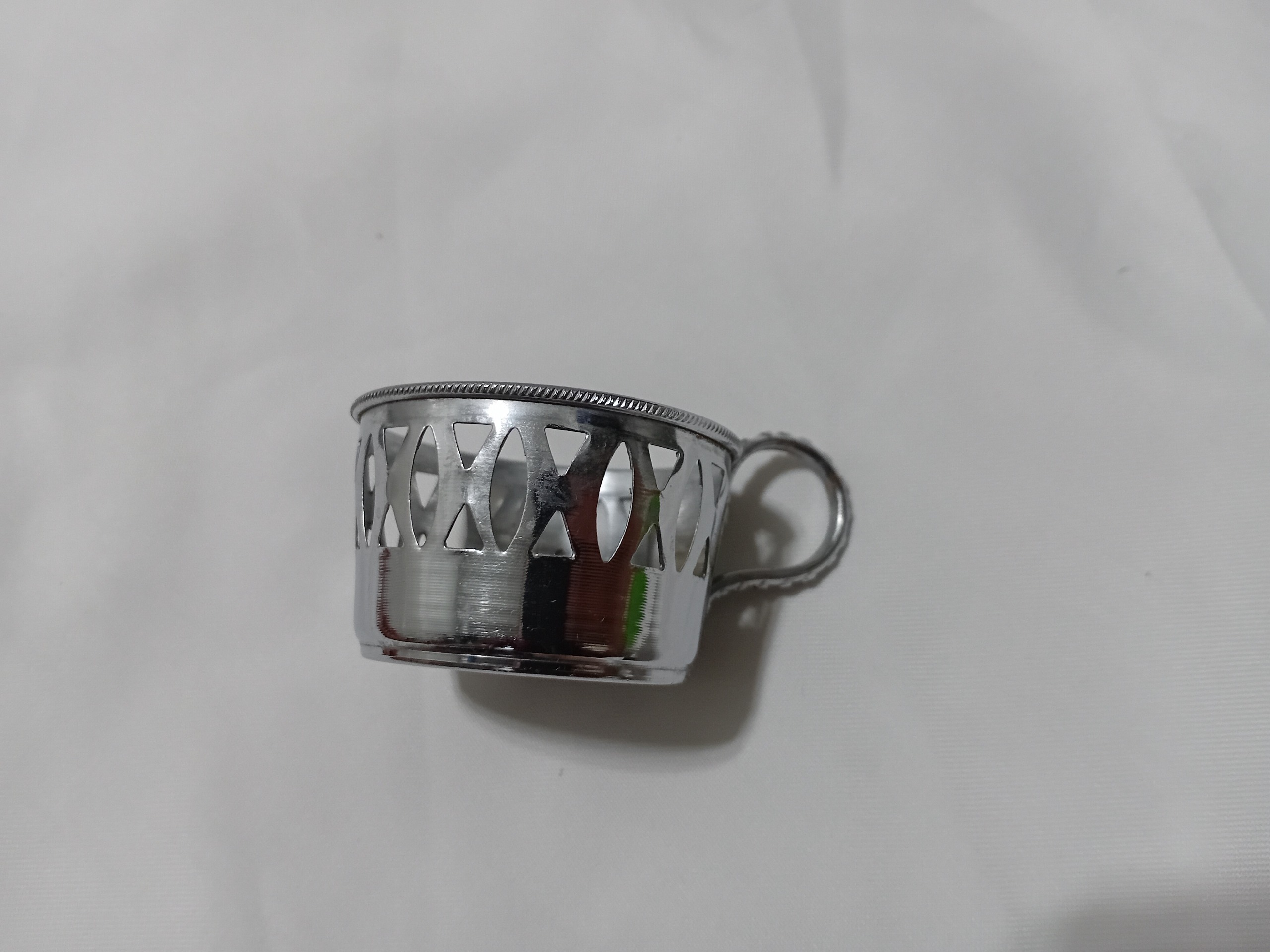 زیر استکانی فلزی قدیمی