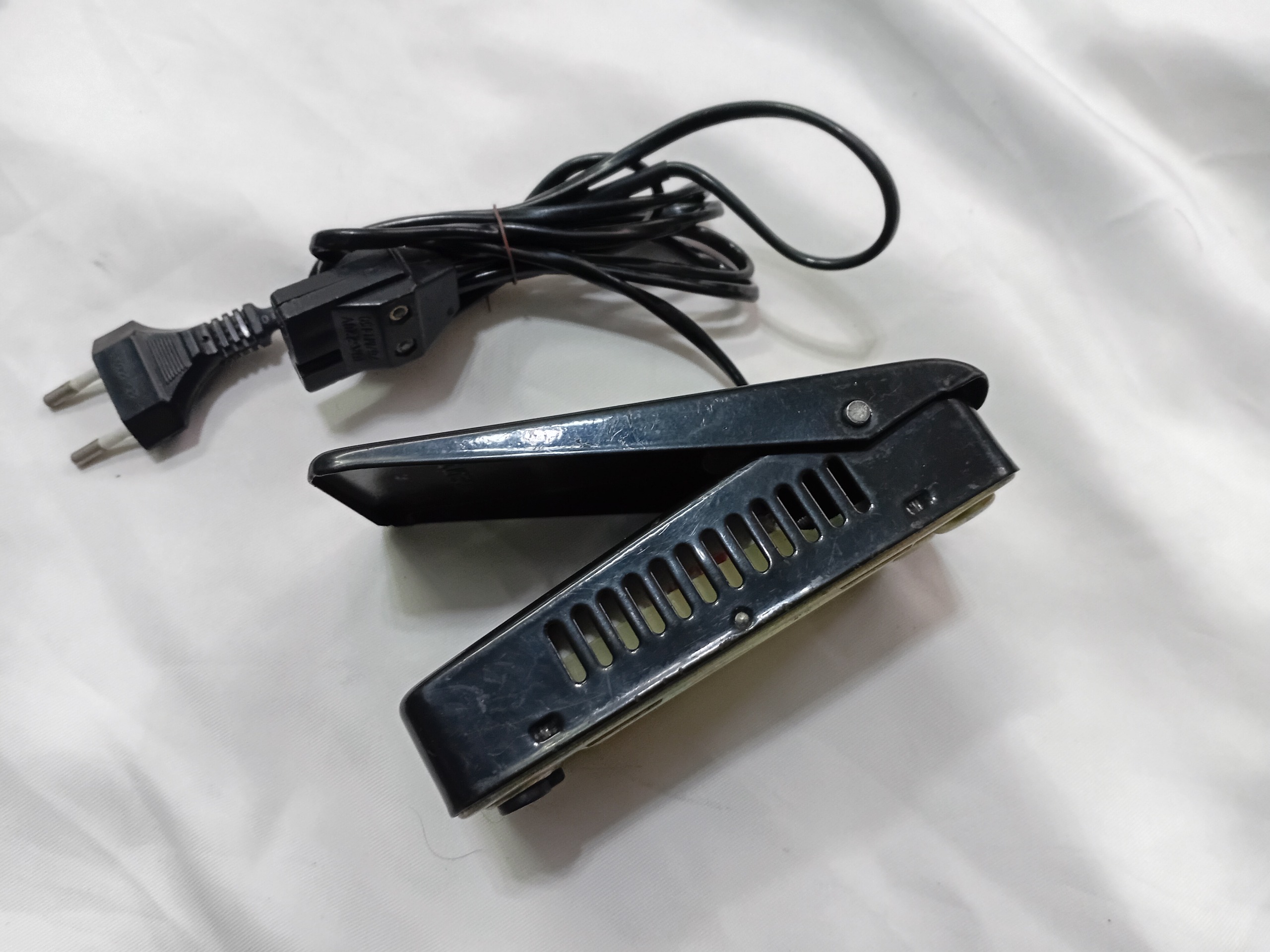 پدال فلزی چرخ خیاطی تست نشده بدون ضمانت