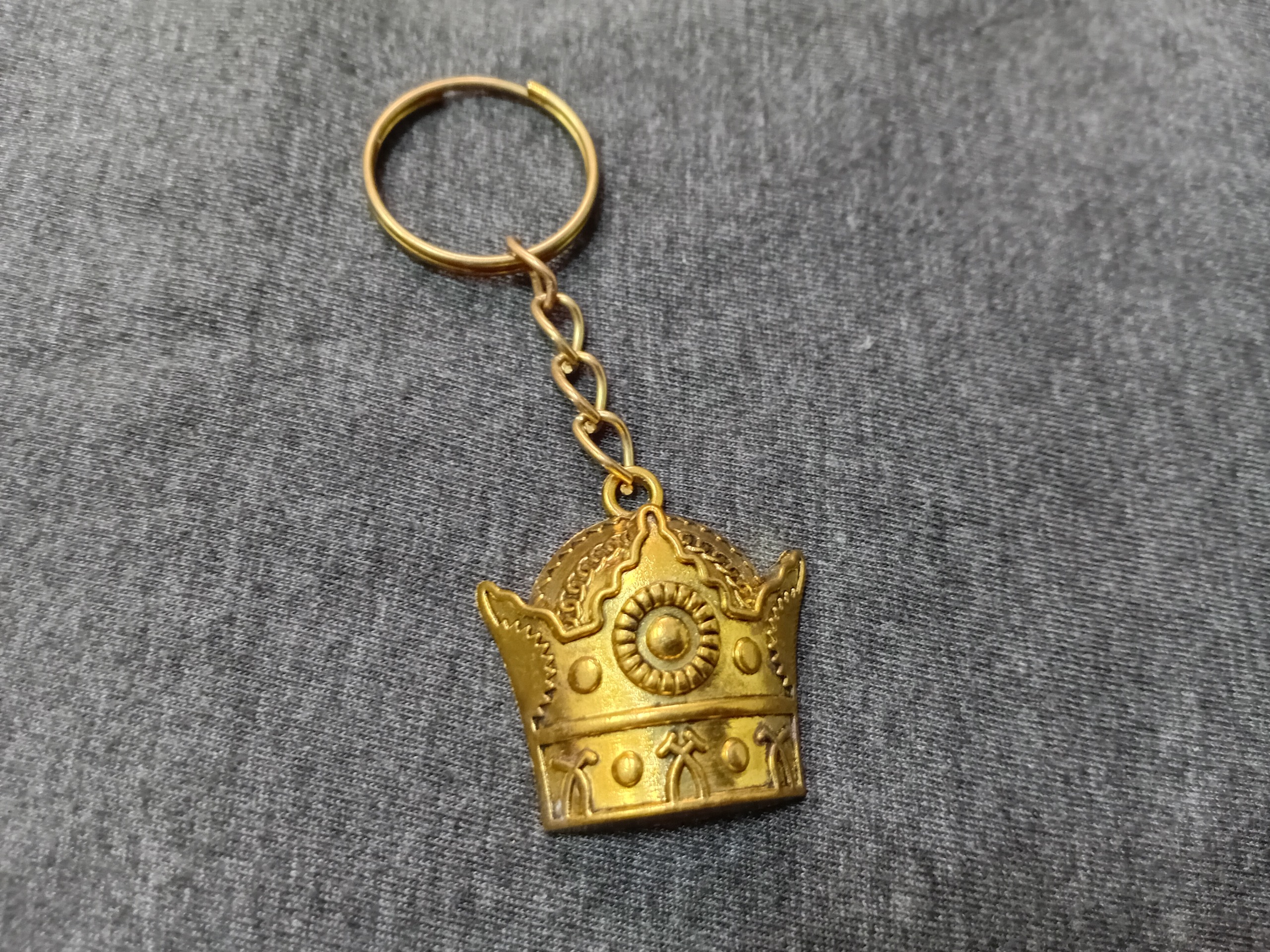 جاکلیدی کلکسیونی طلایی طرح تاج