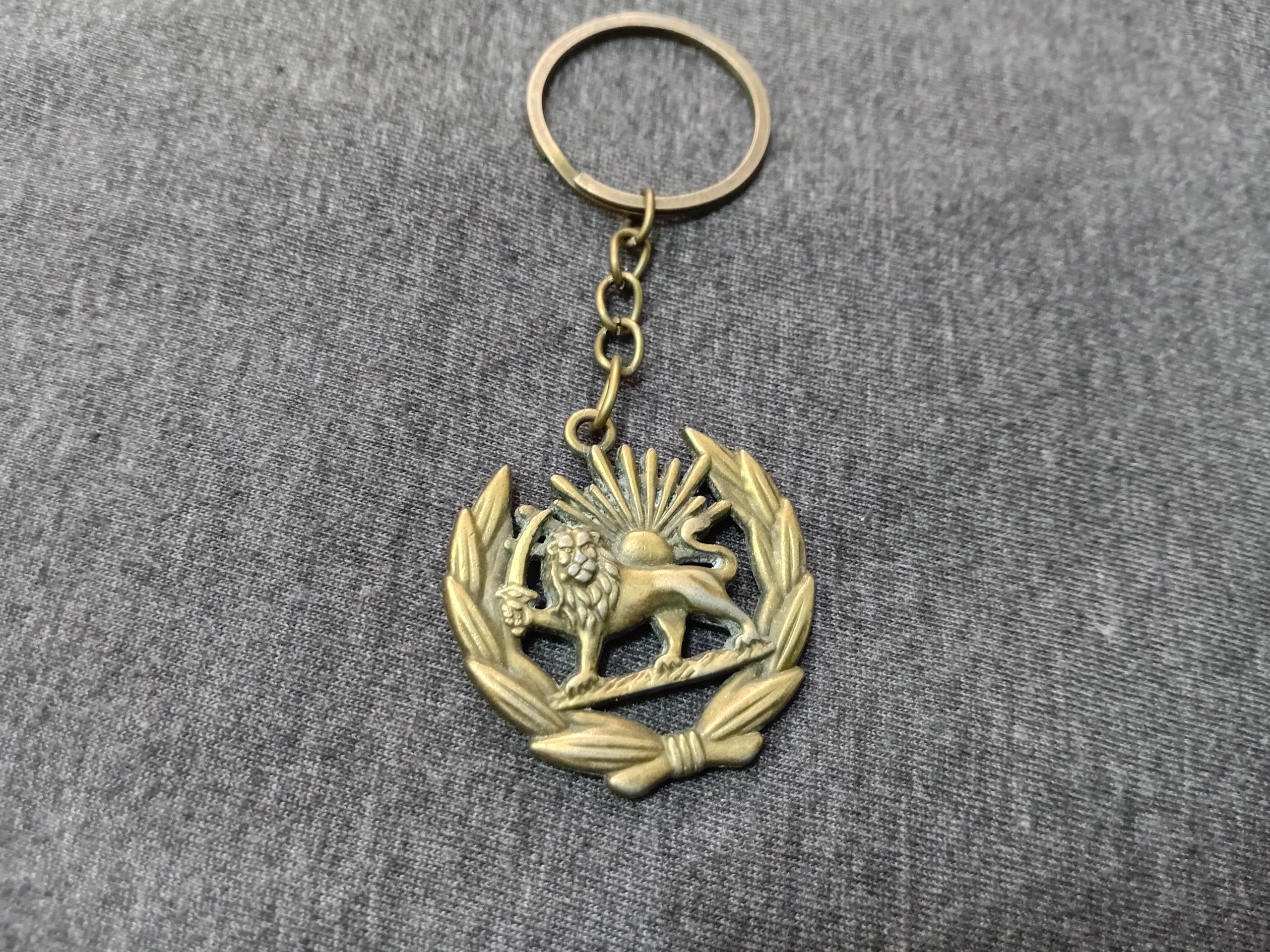 جاکلیدی فلزی برنزی شیر و خورشید