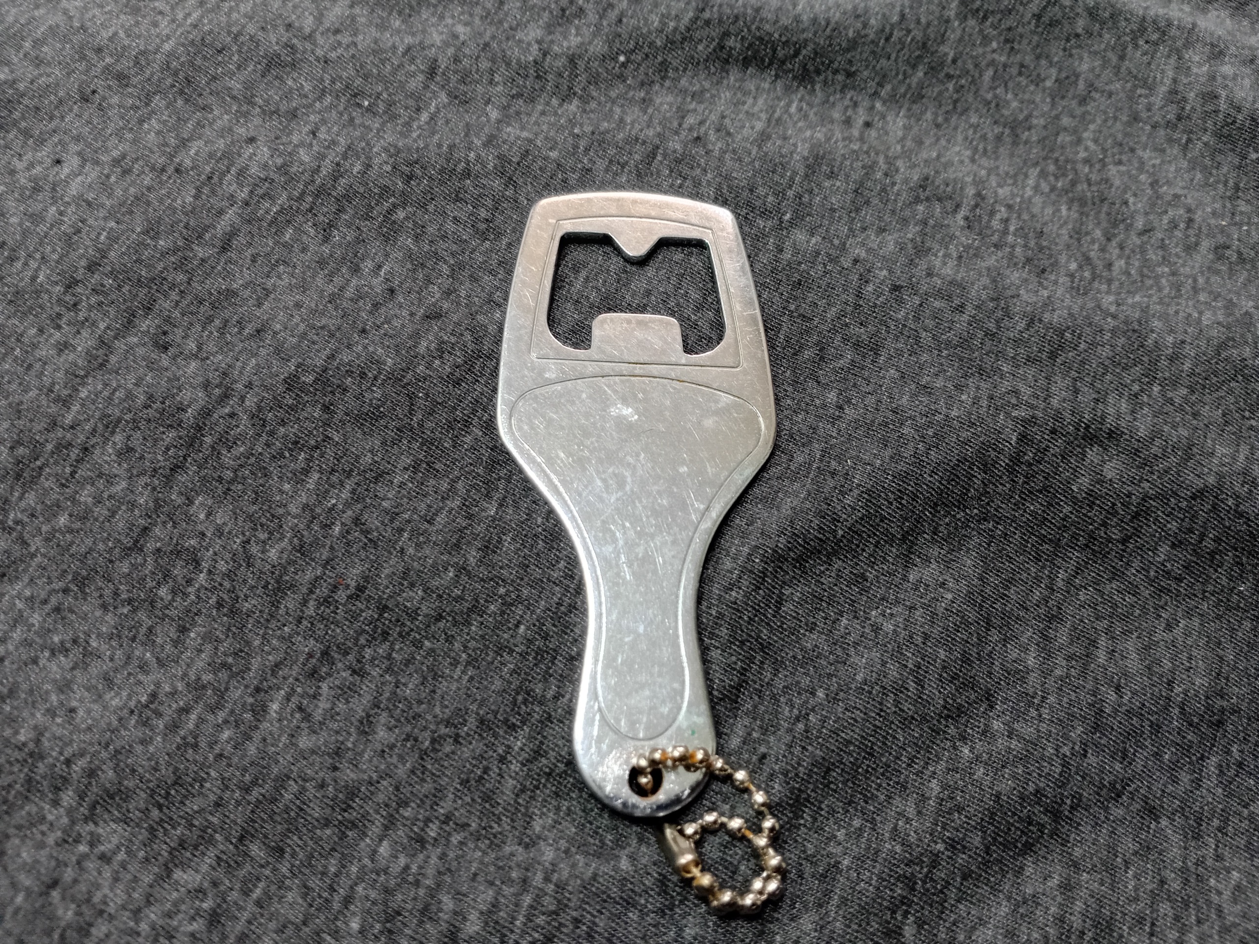 درب بازکن فلزی نوشابه