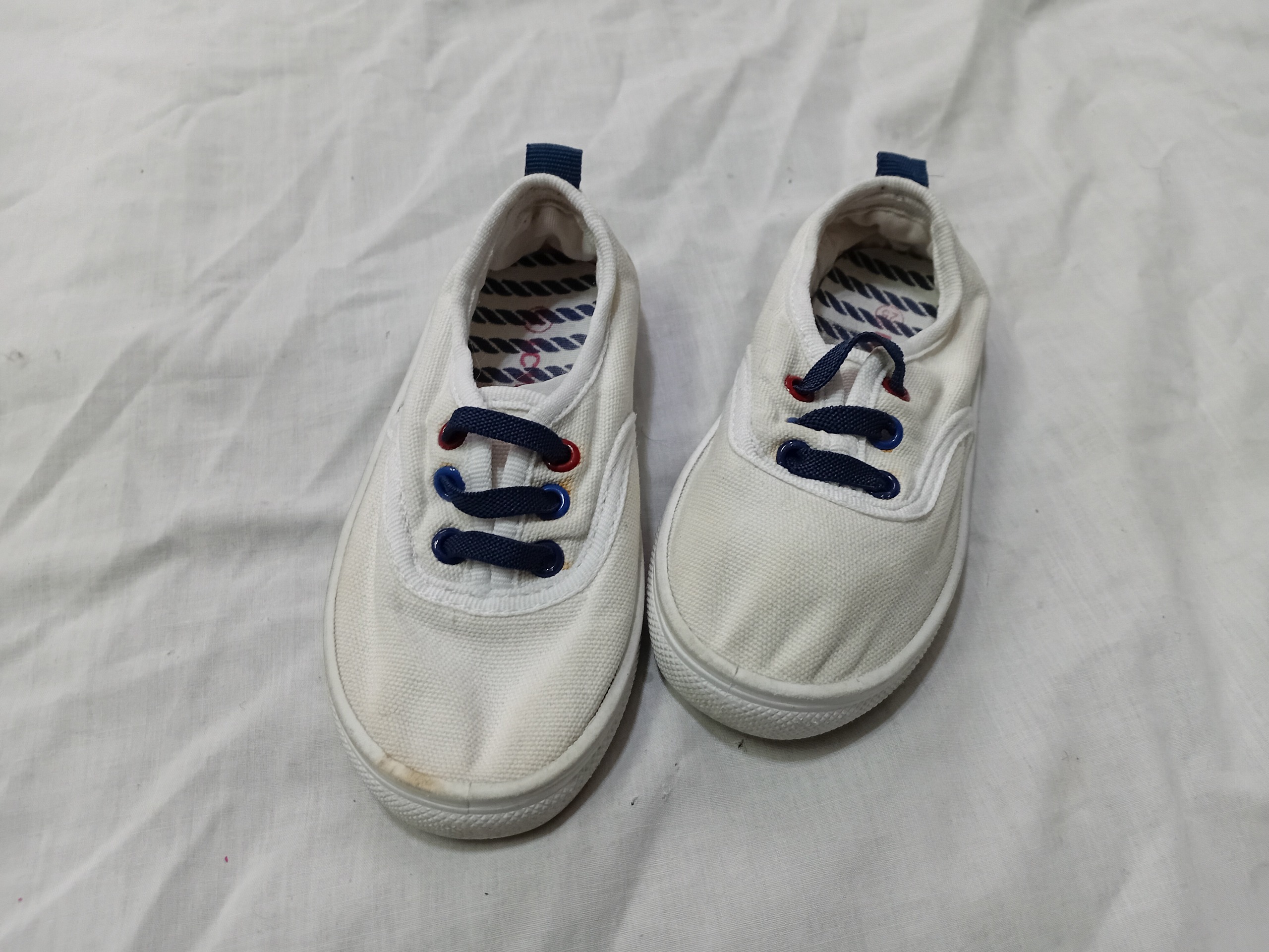 کفش بچه گانه سایز 25 مدل نوستالژی استوک چینی