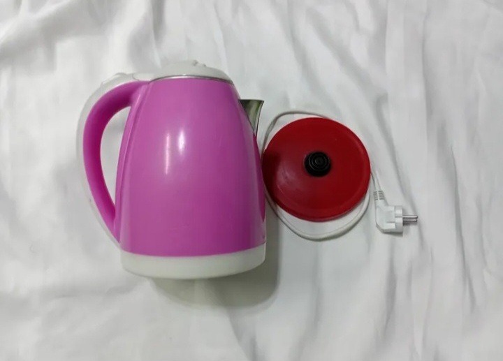 کتری برقی استیل سالم تمیز بدون جرم و آهک