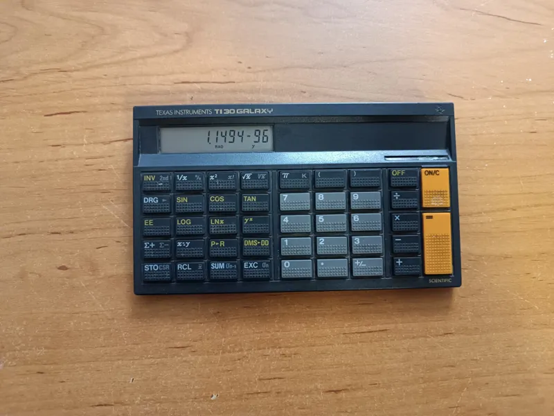 ماشین حساب تگزاس انسترومنتس ساخت آمریکا