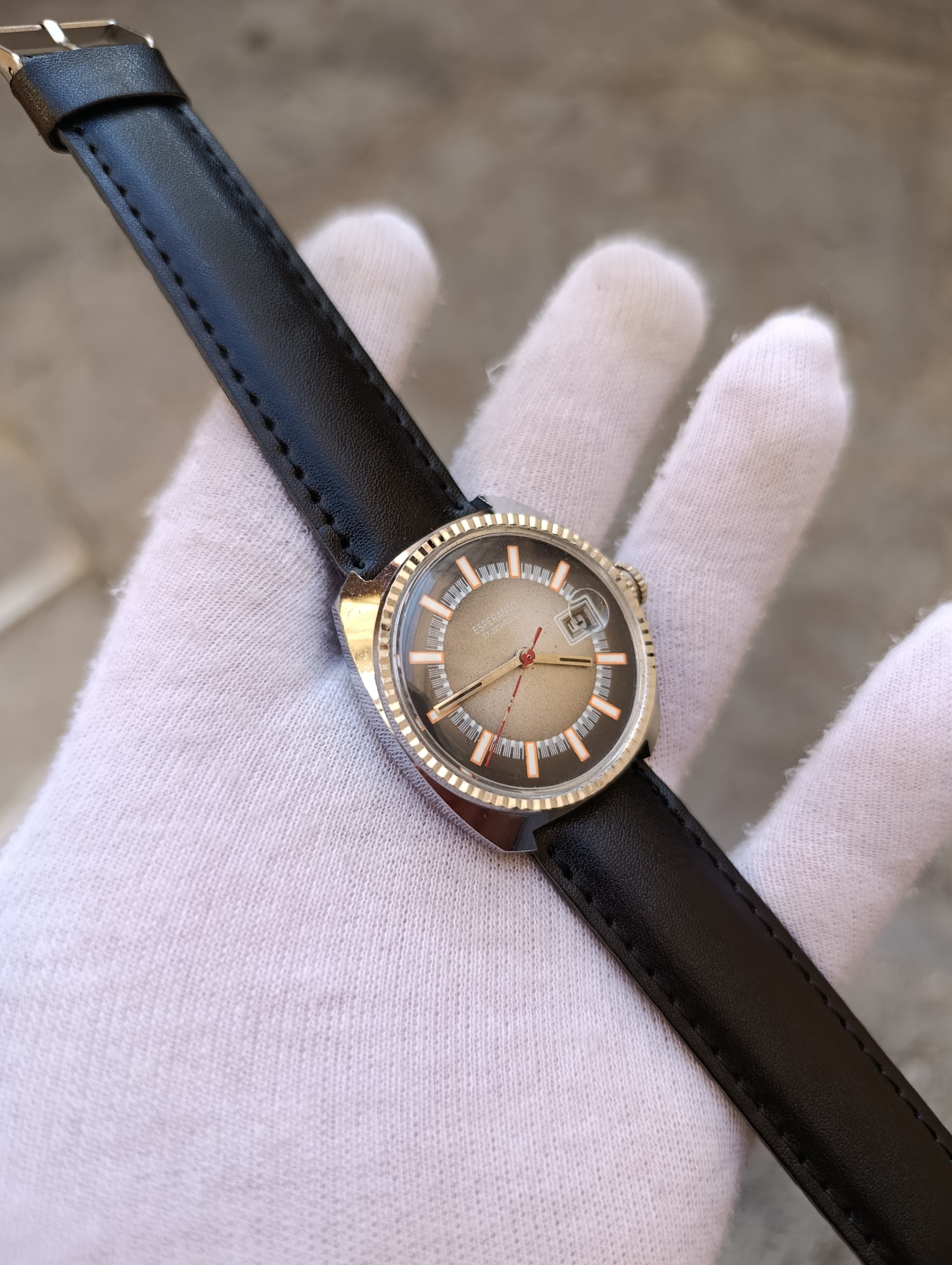 ساعت کوکی قدیمی