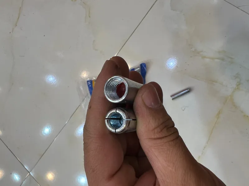 انکر بولت داخل رزوه سایز 12 اروپایی آویز یک تنی