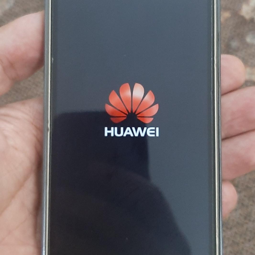 گوشی هواوی p8 lite