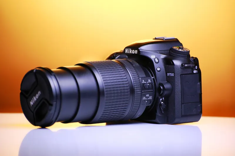نیکون d7500 بالنز 18/140 لرزشگیردار