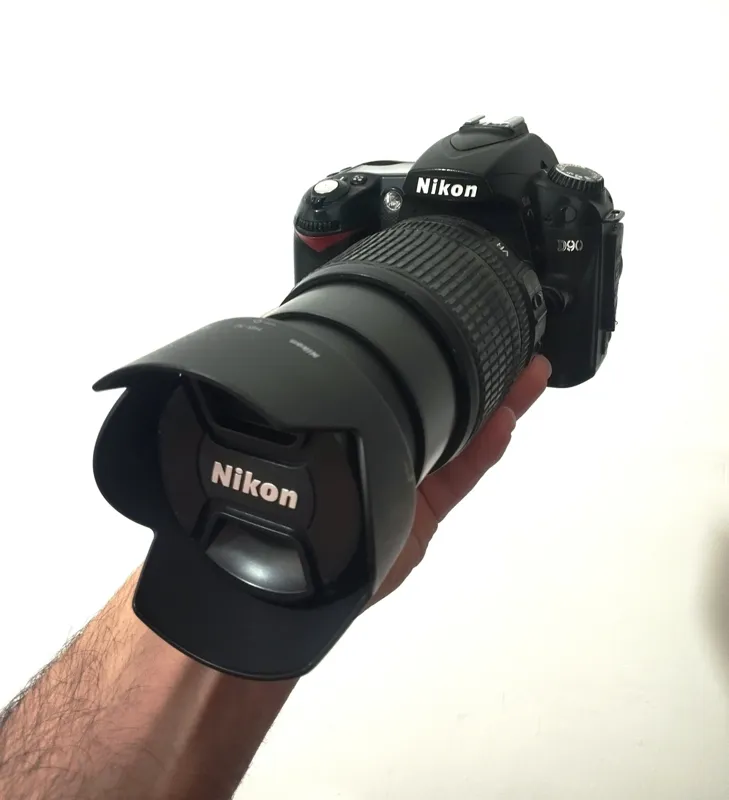 دوربین نیکونd90 بالنز 18/105 لرزشگیردار