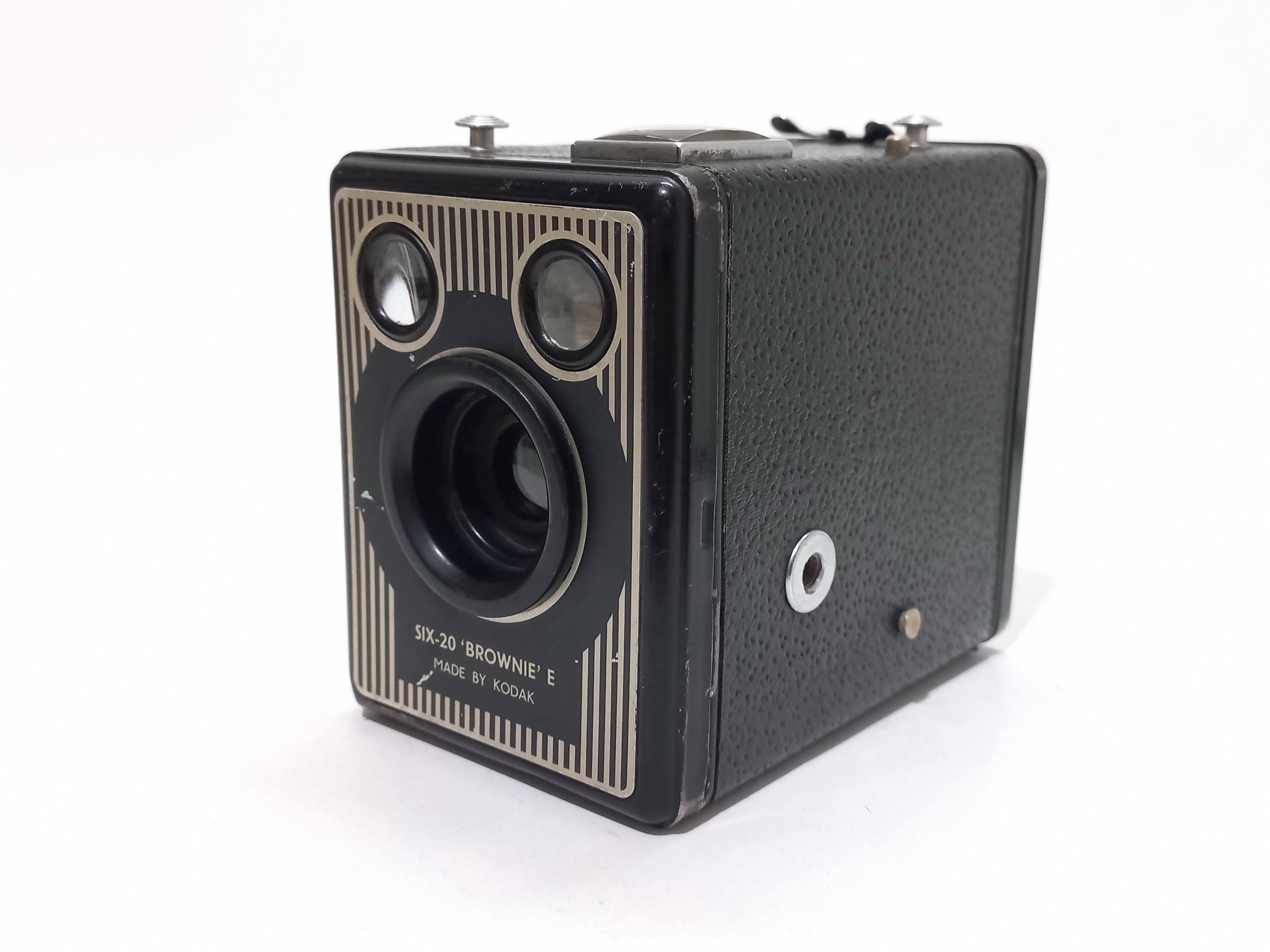 دوربین باکسی کداک برونی مدل ای با قدمت 60 سال