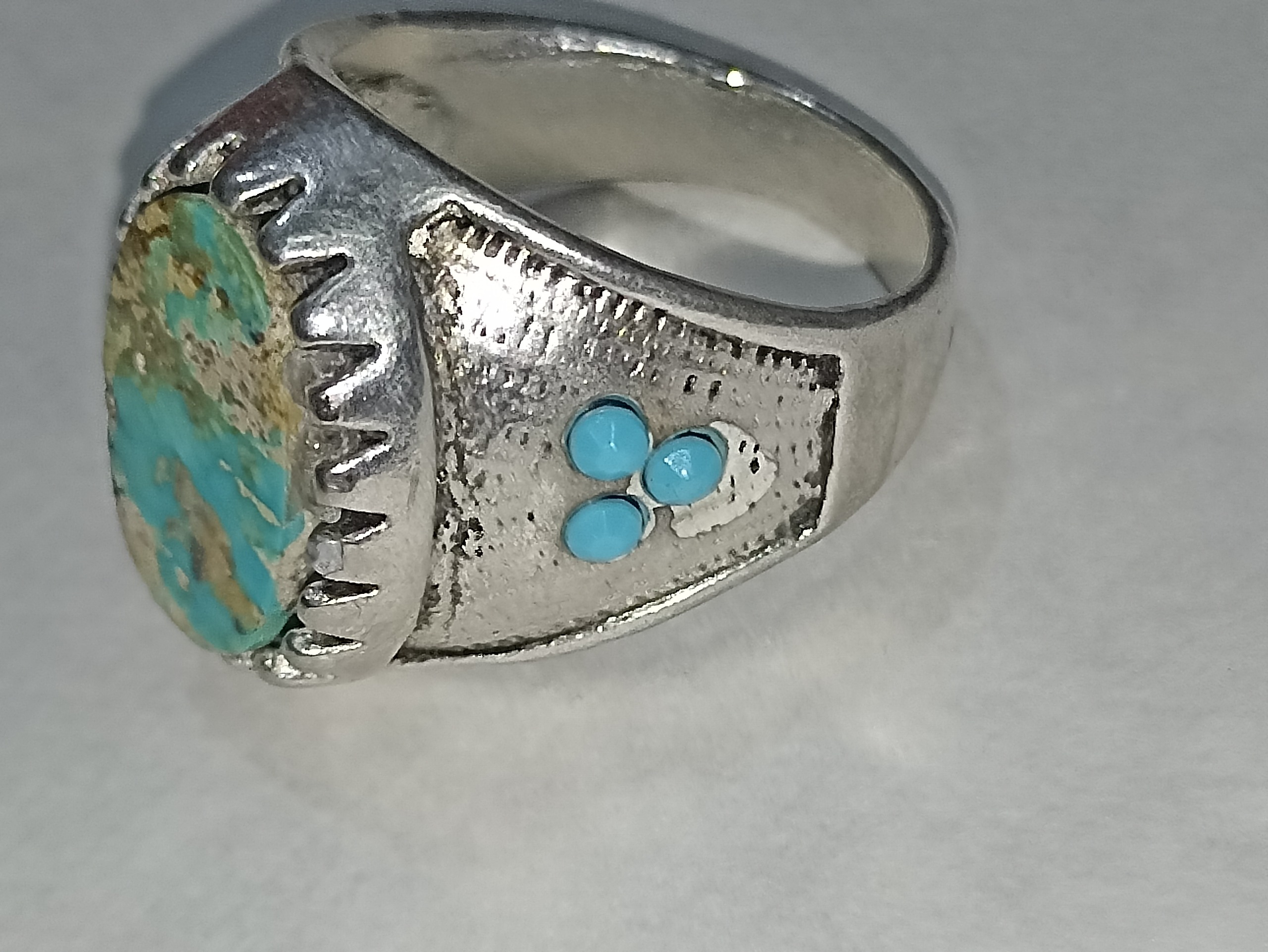 انگشتر فیروزه اصل