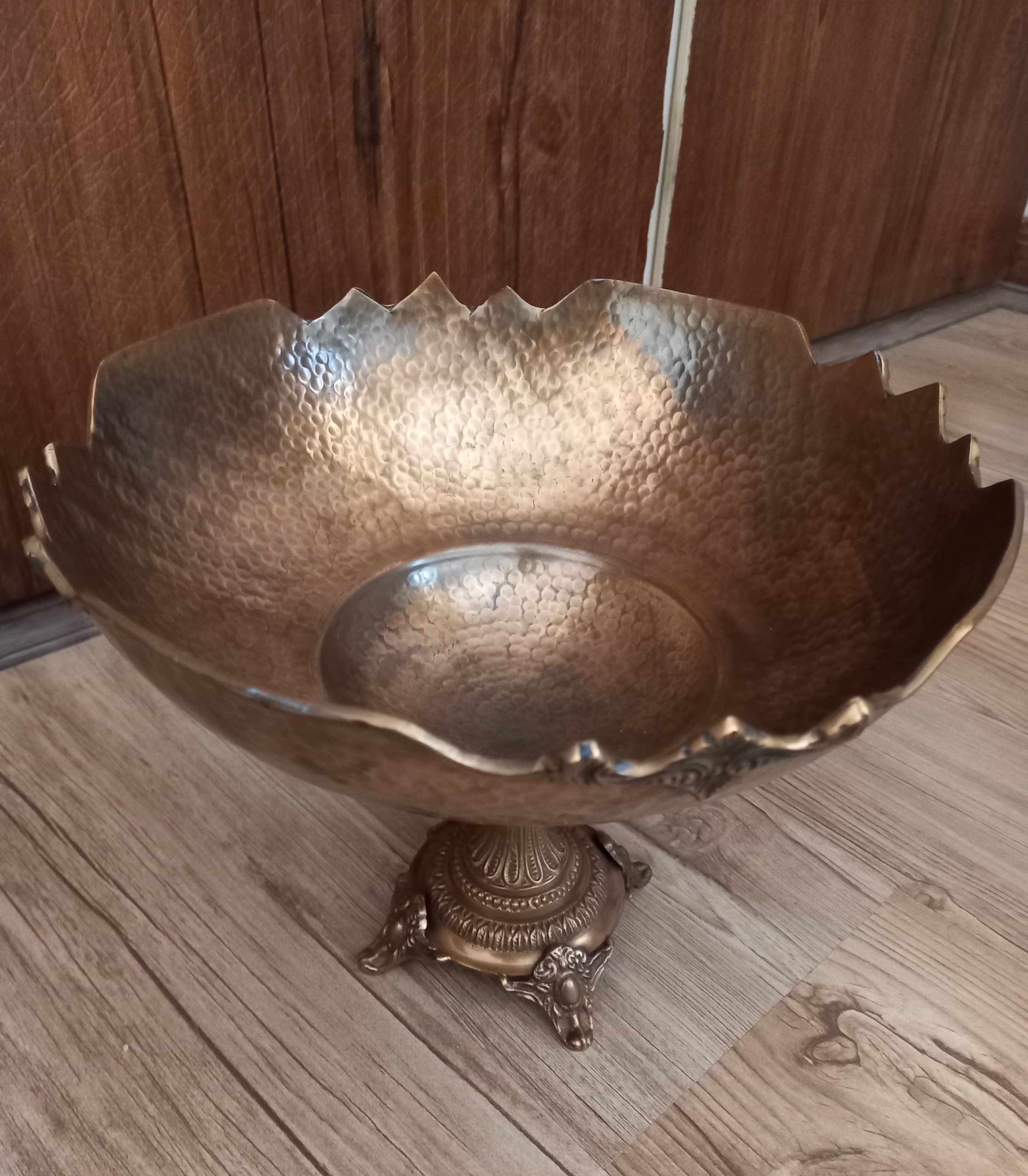 شکلات خوری قدیمی