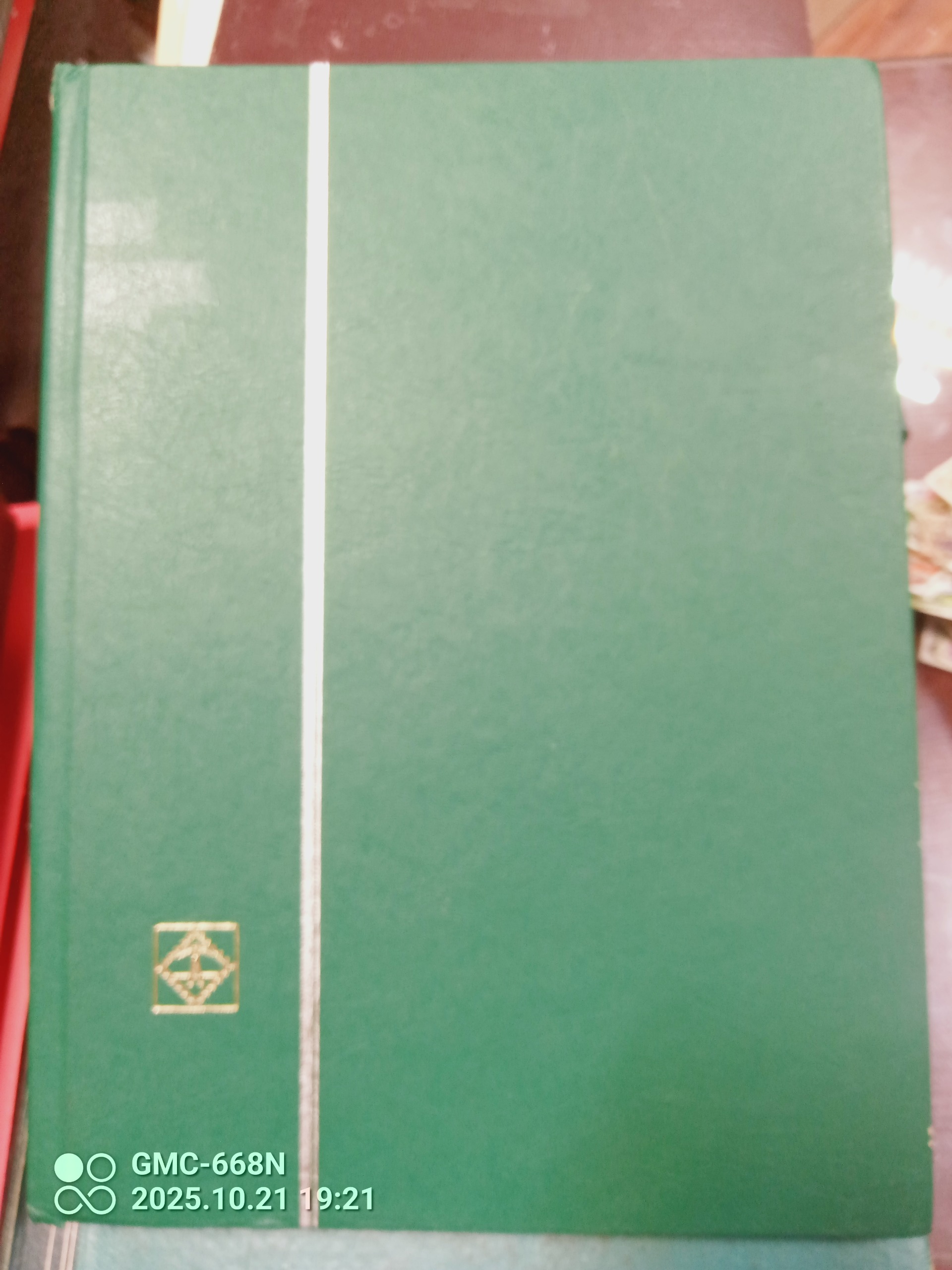 یک جلد آلبوم آلمانی 16برگ یا32صفحه