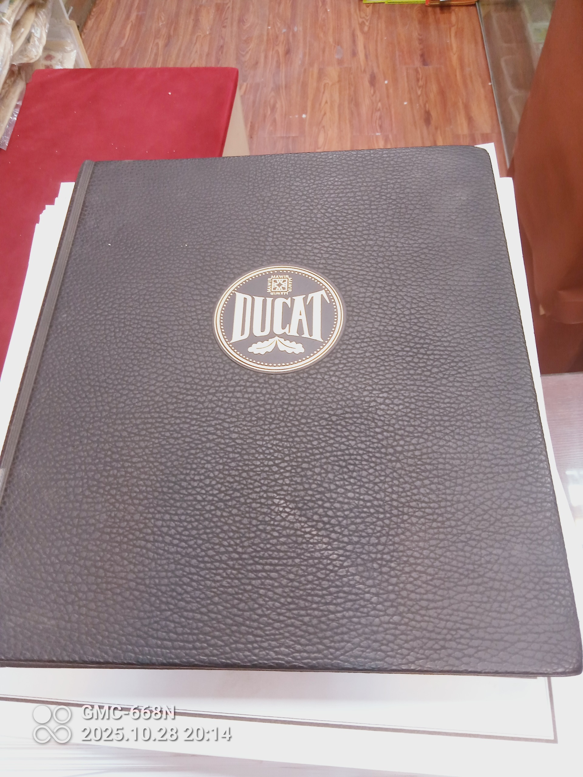 یک جلد آلبوم خام خارجی نفیس168سکه ایی