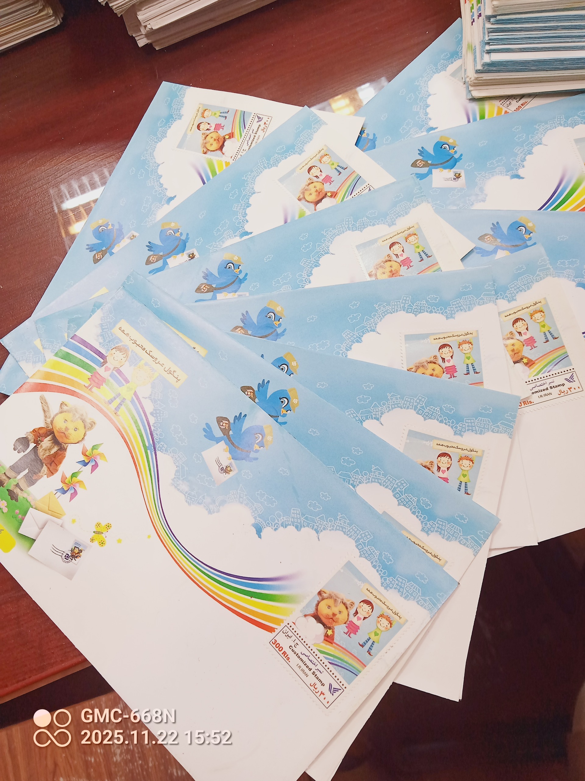 100پاکت مصرف نشده با تمبر