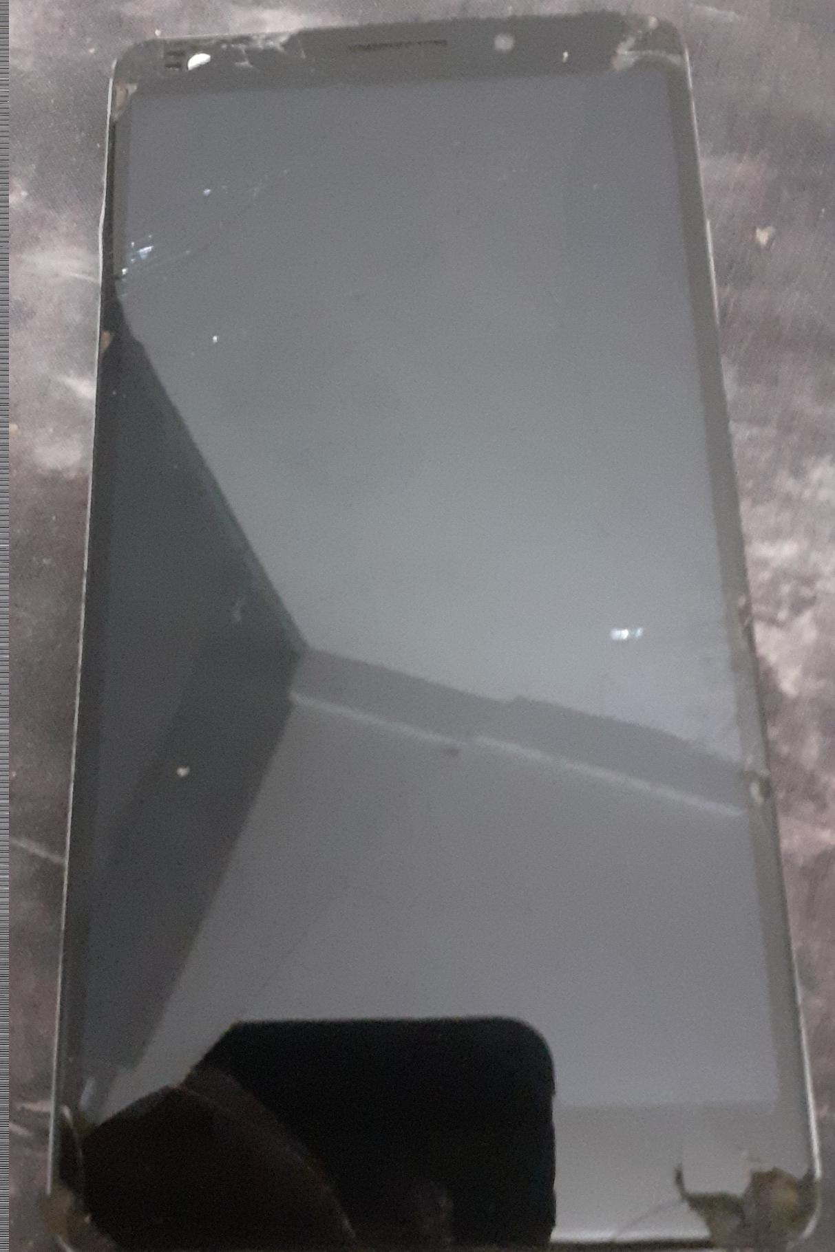 گوشی اصلی وسالم هواوی(مِیت8 ، mate8)نیازتاچ السیدی
