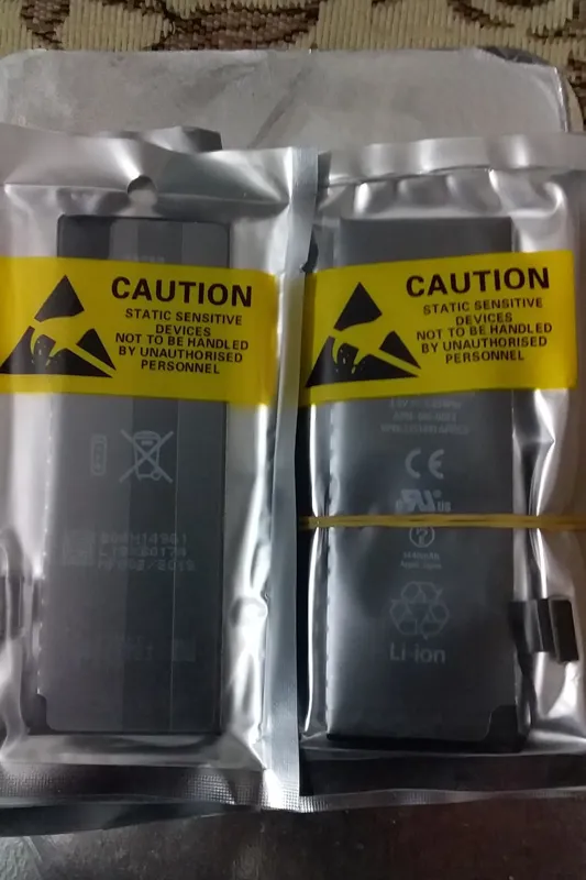 10عددباتری اصلی آکبندوپلمپ گوشی آیفون5 یکجاباهم0