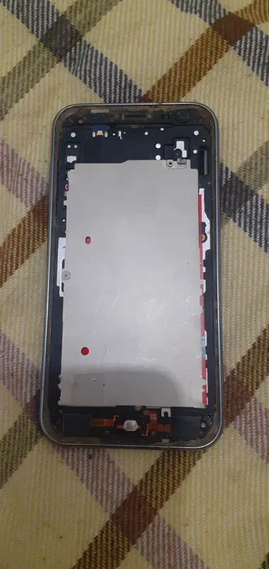 گوشی اصلی وسالم مرتب3gگلگسیJ200بدون تاچ السیدی