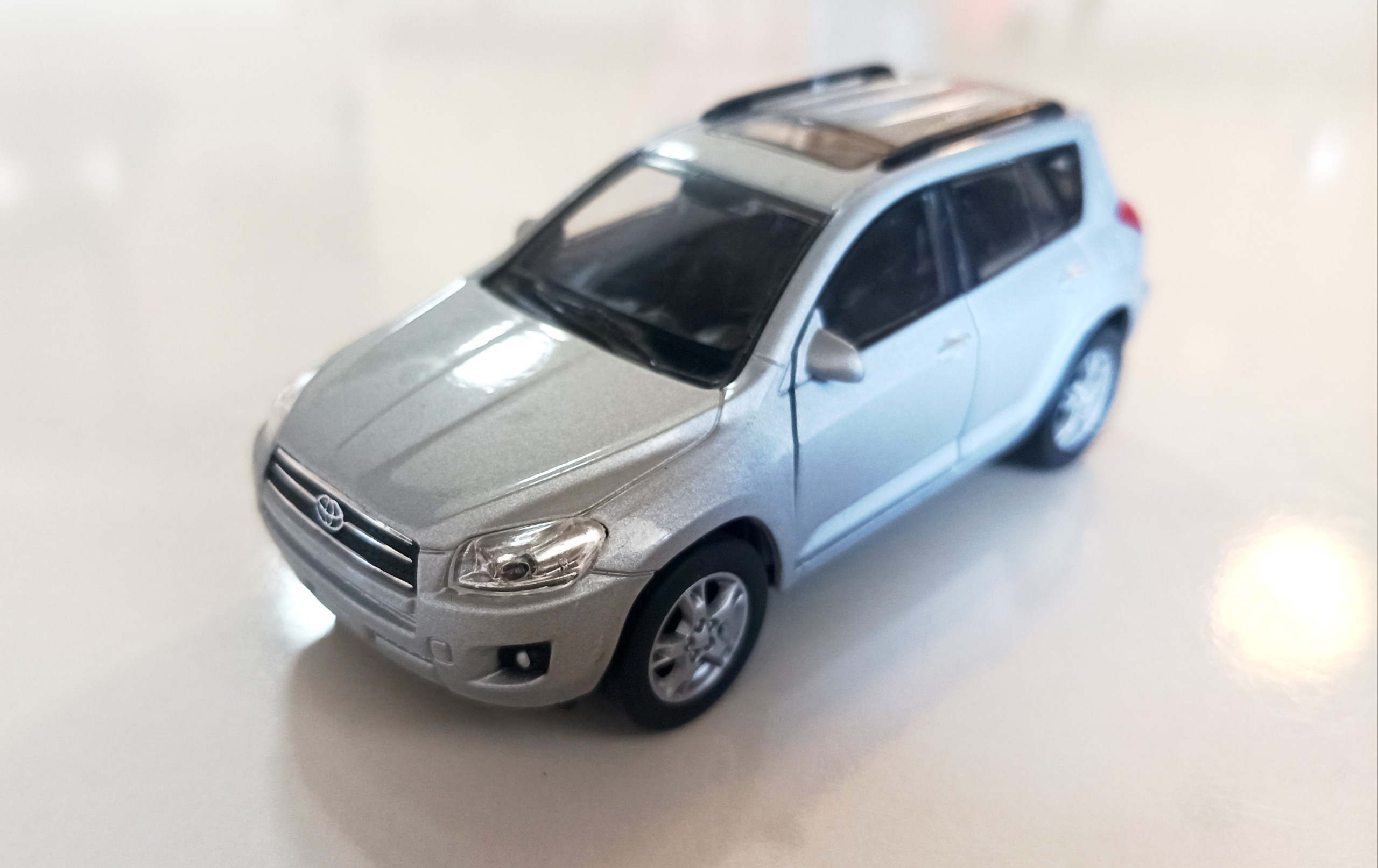 ماکت تویوتا RAV4 2008 ((ویلی))