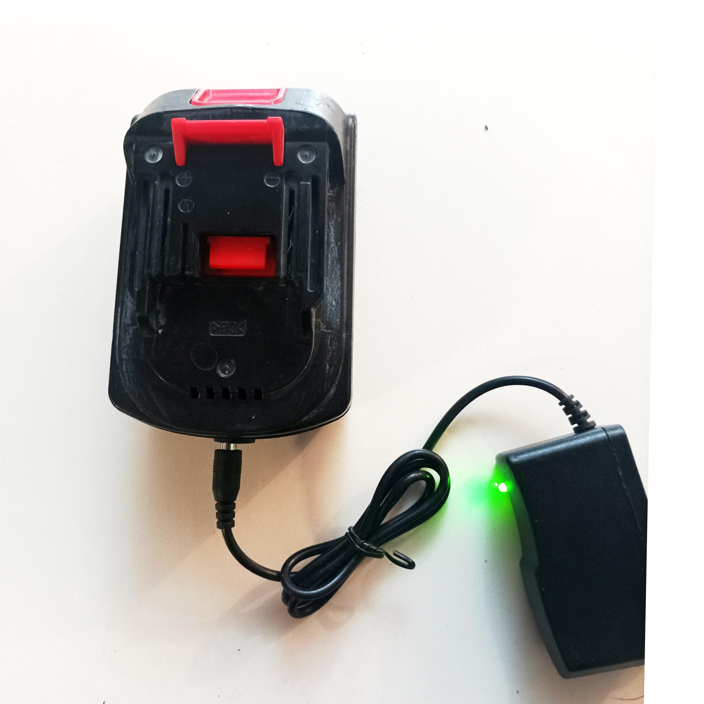 باتری لیتیومی دریل شارژی توسن و شارژر مخصوص