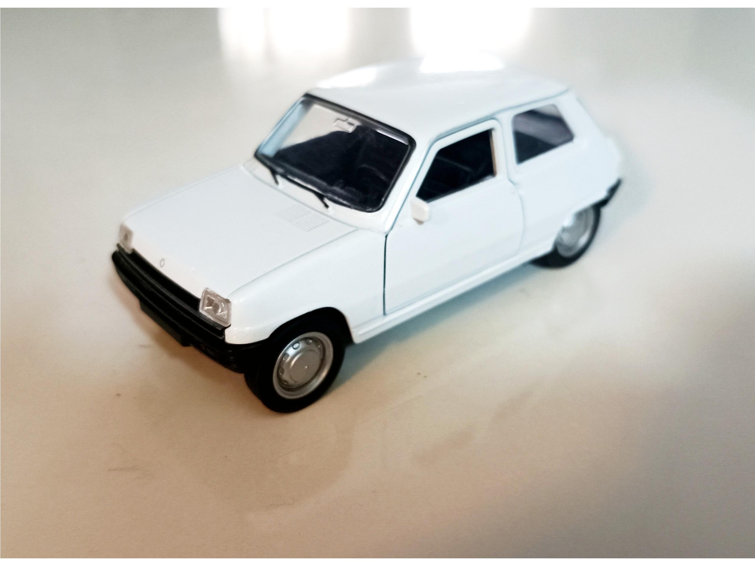 ماکت رنو 5 ((ویلی))