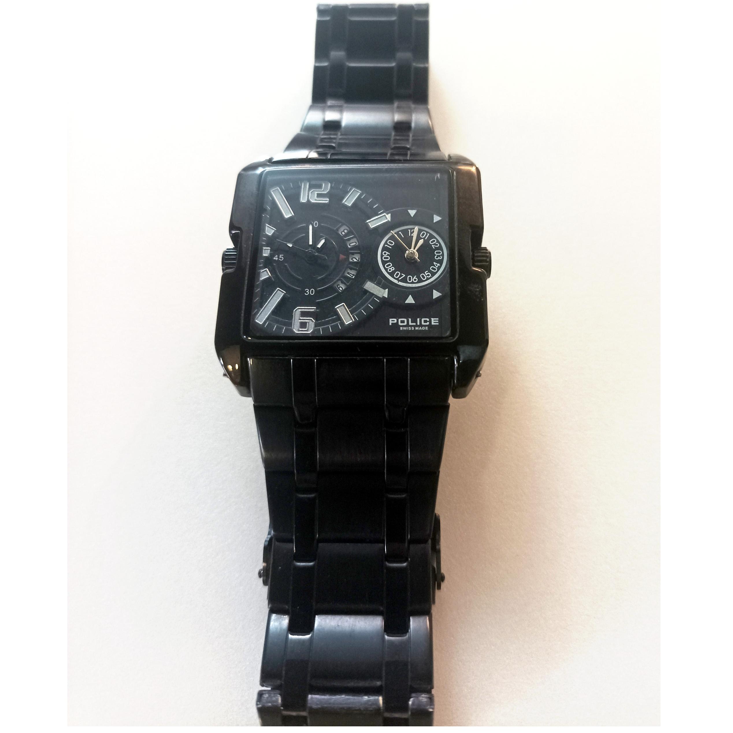 ساعت مچی police