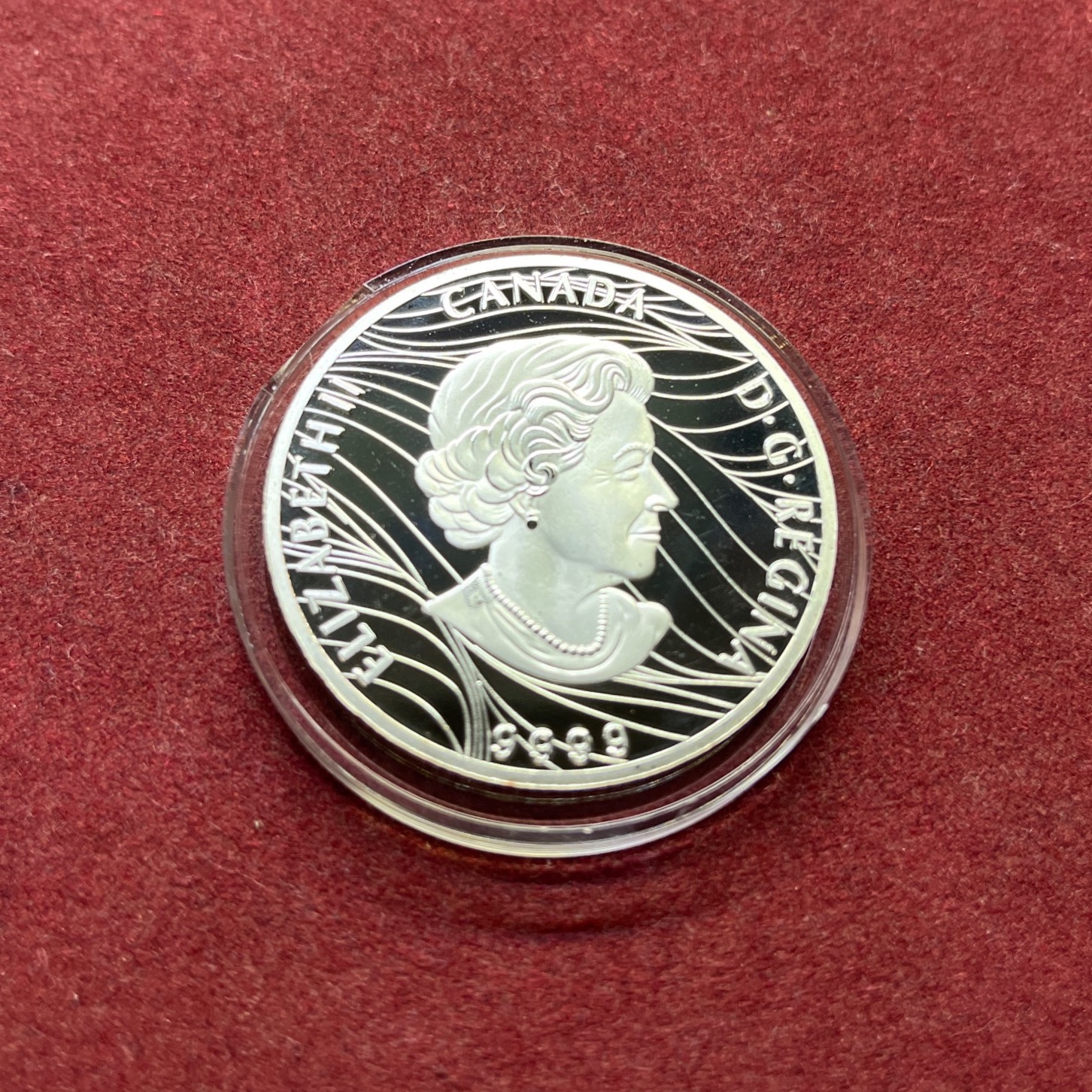 مدال یادبودی ملکه الیزابت کانادا عقاب