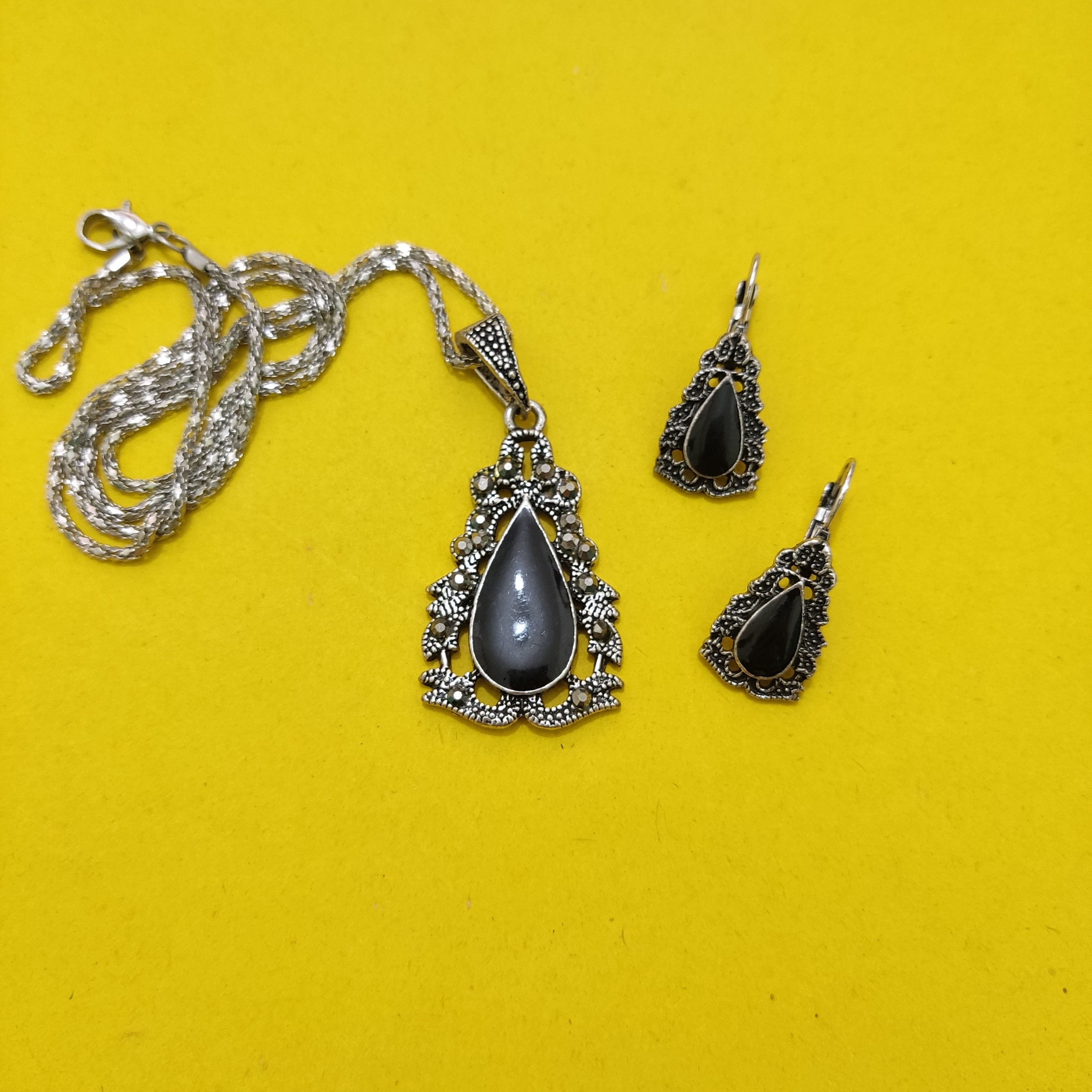 نیم ست اشکی بدل مشکی کد506